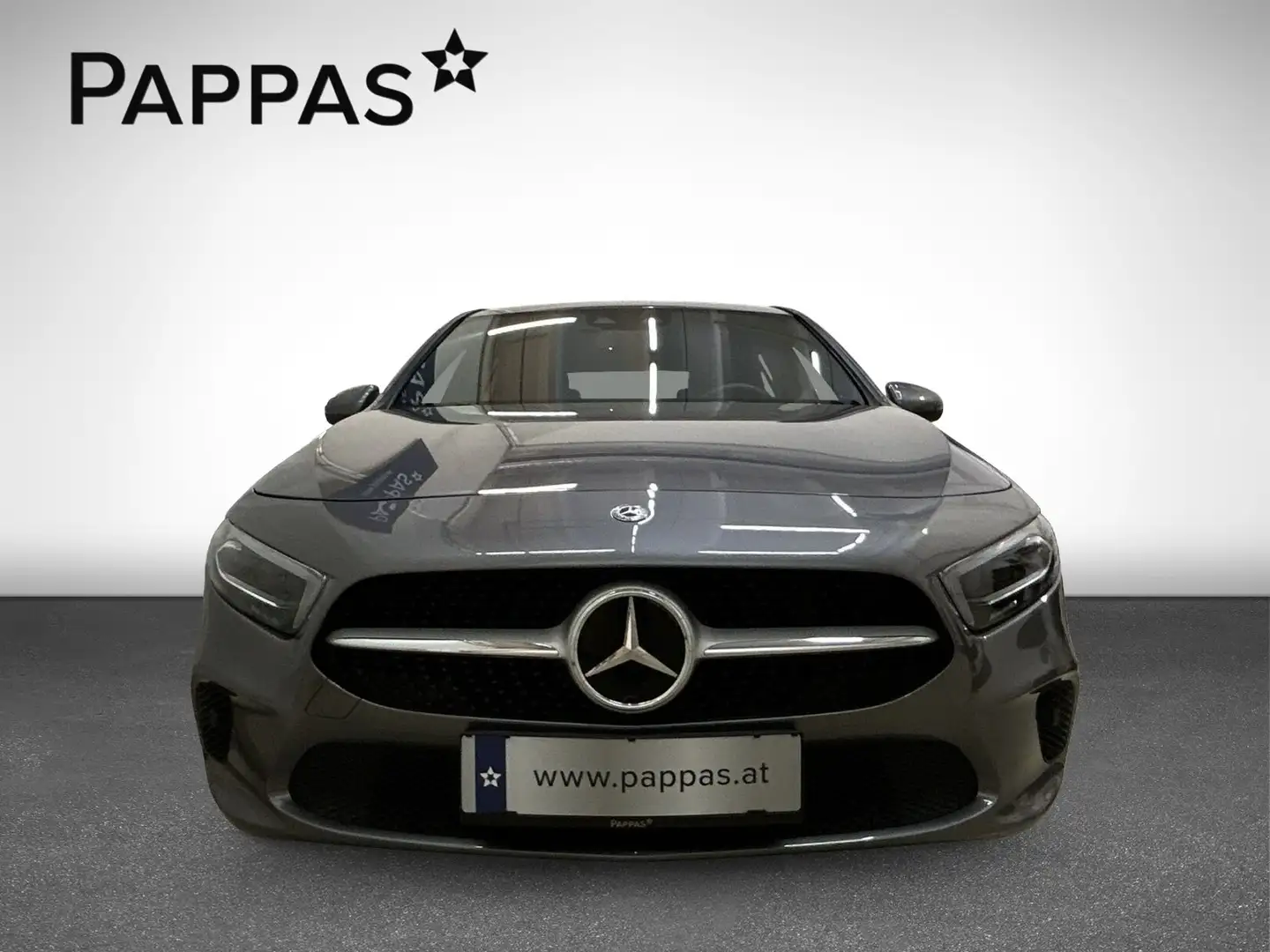 Mercedes-Benz A 220 Kompaktlimousine Totw PTS Cam Stdhz Distr Grau - 2