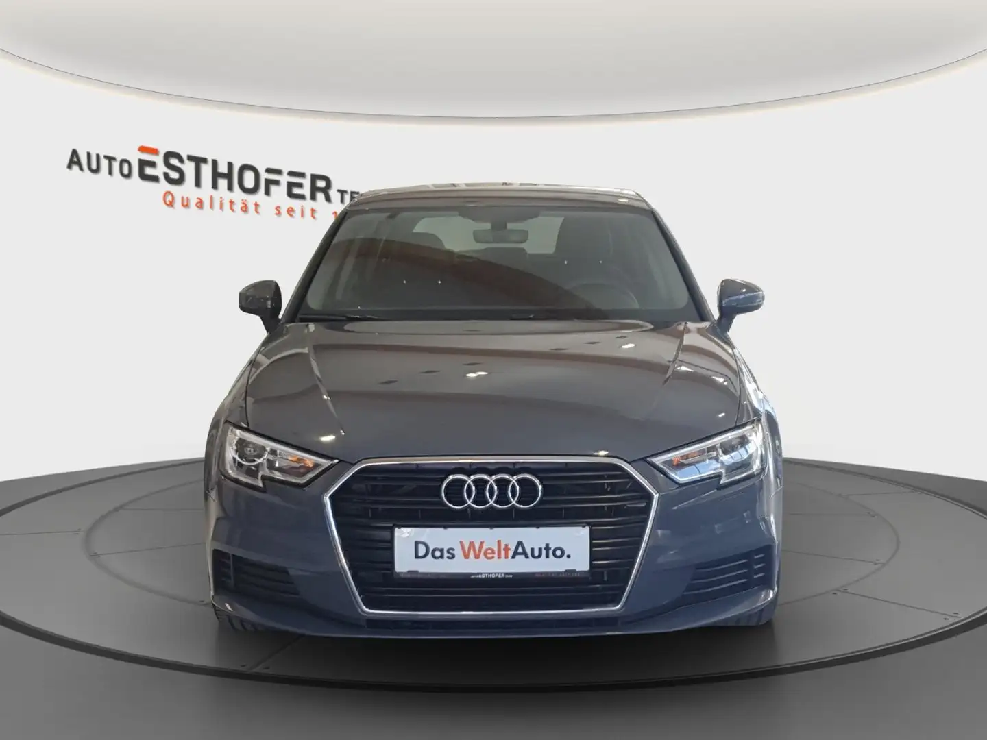 Audi A3 35 TDI Gris - 2