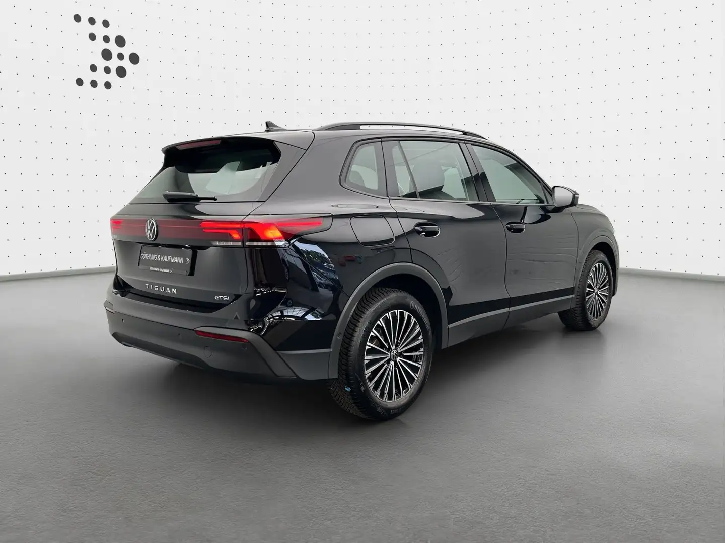 Volkswagen Tiguan Life 1.5 eTSI DSG*NAVI*STDHZG*AHK*360*ASG Schwarz - 2