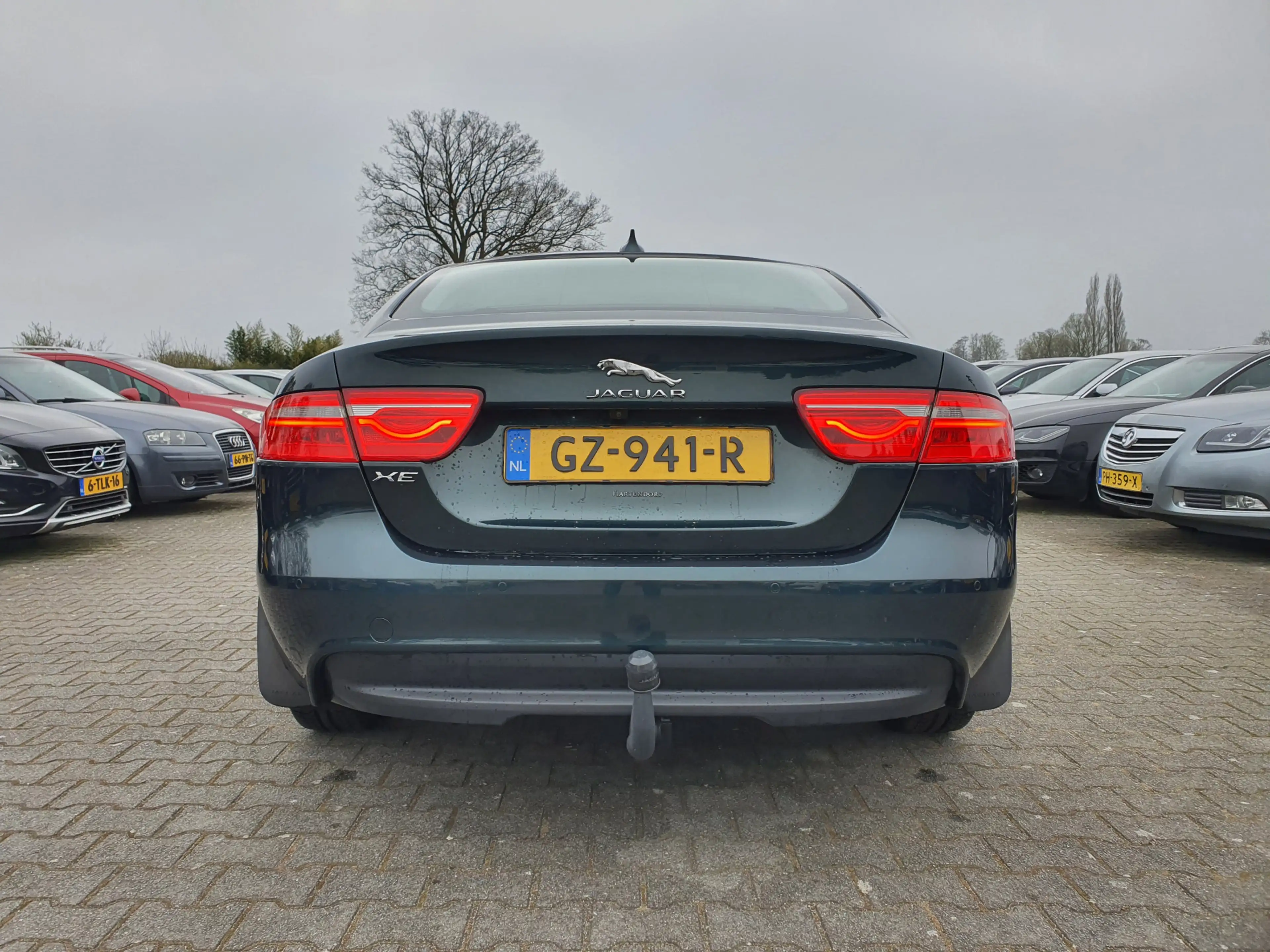 Jaguar XE 2.0 D Prestige ( ⚠️ ) Aut. *NAVI-FULLMAP | CAMERA — photo 5