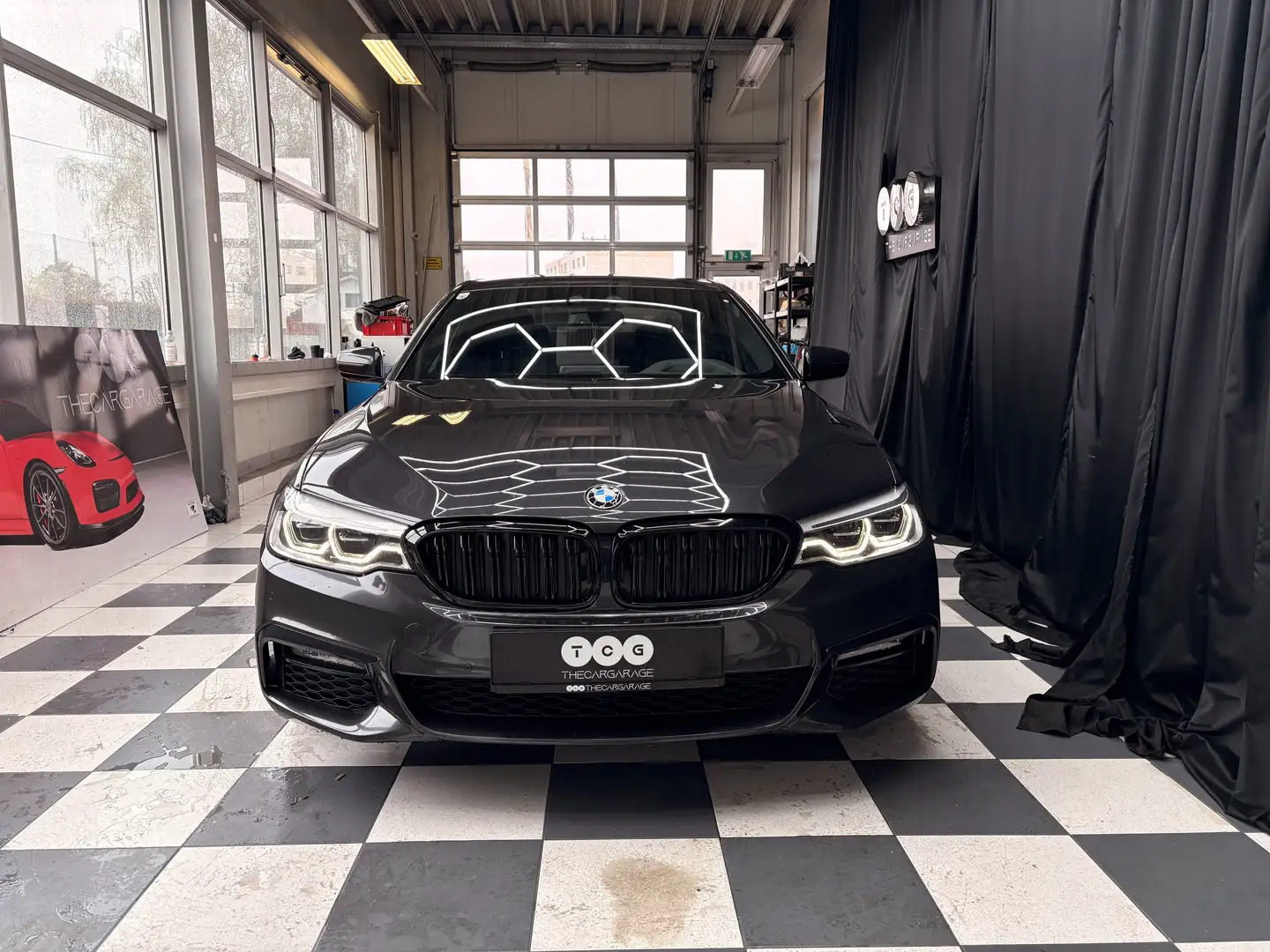 BMW 530 530 d M Sport Grau - 2