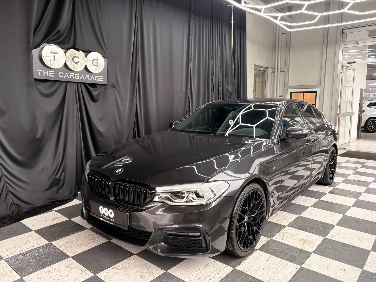 BMW 530 530 d M Sport Grau - 1