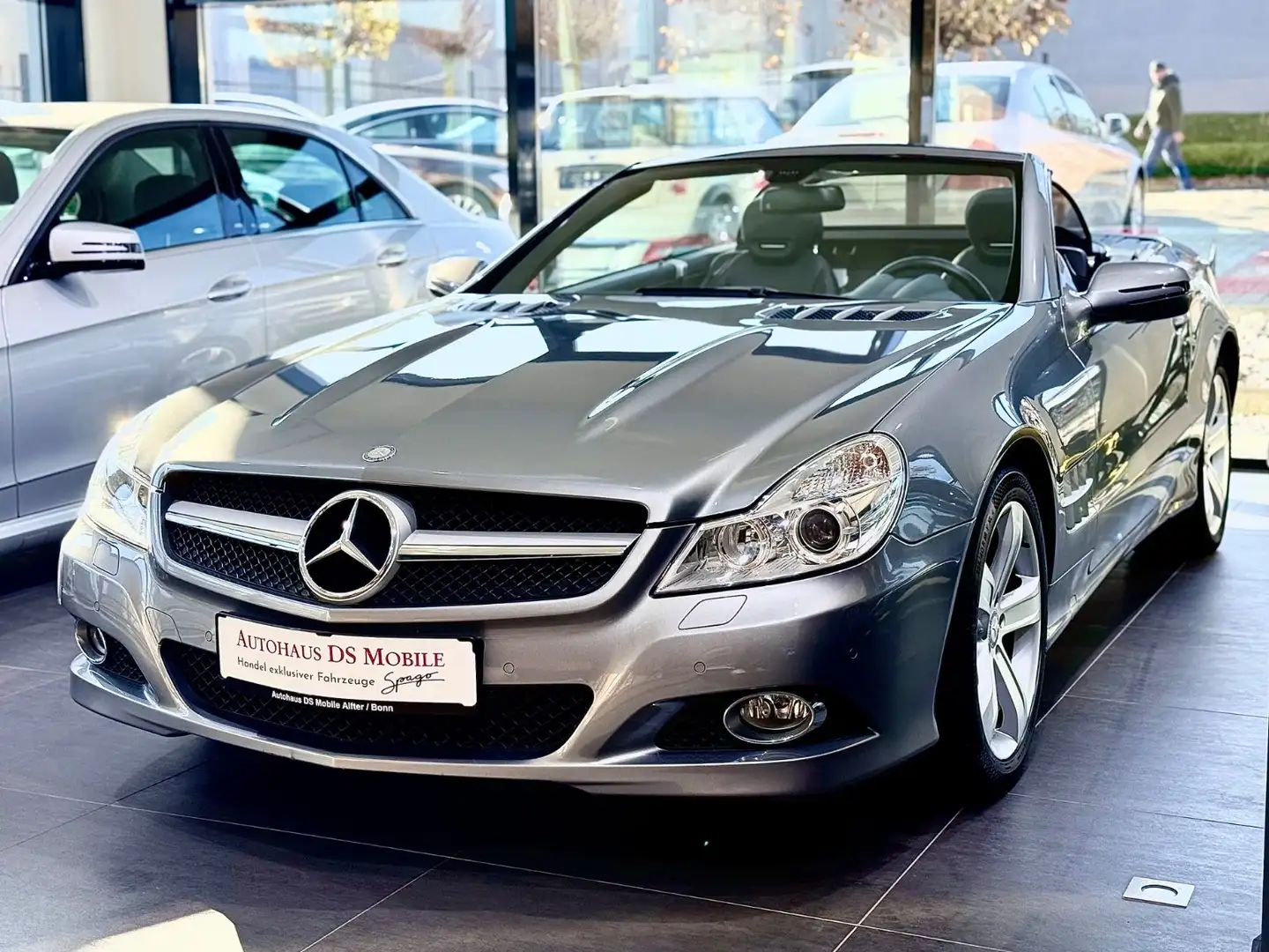 Mercedes-Benz SL 350 Sitzklima/Comand/Jede Inspektion Grau - 2