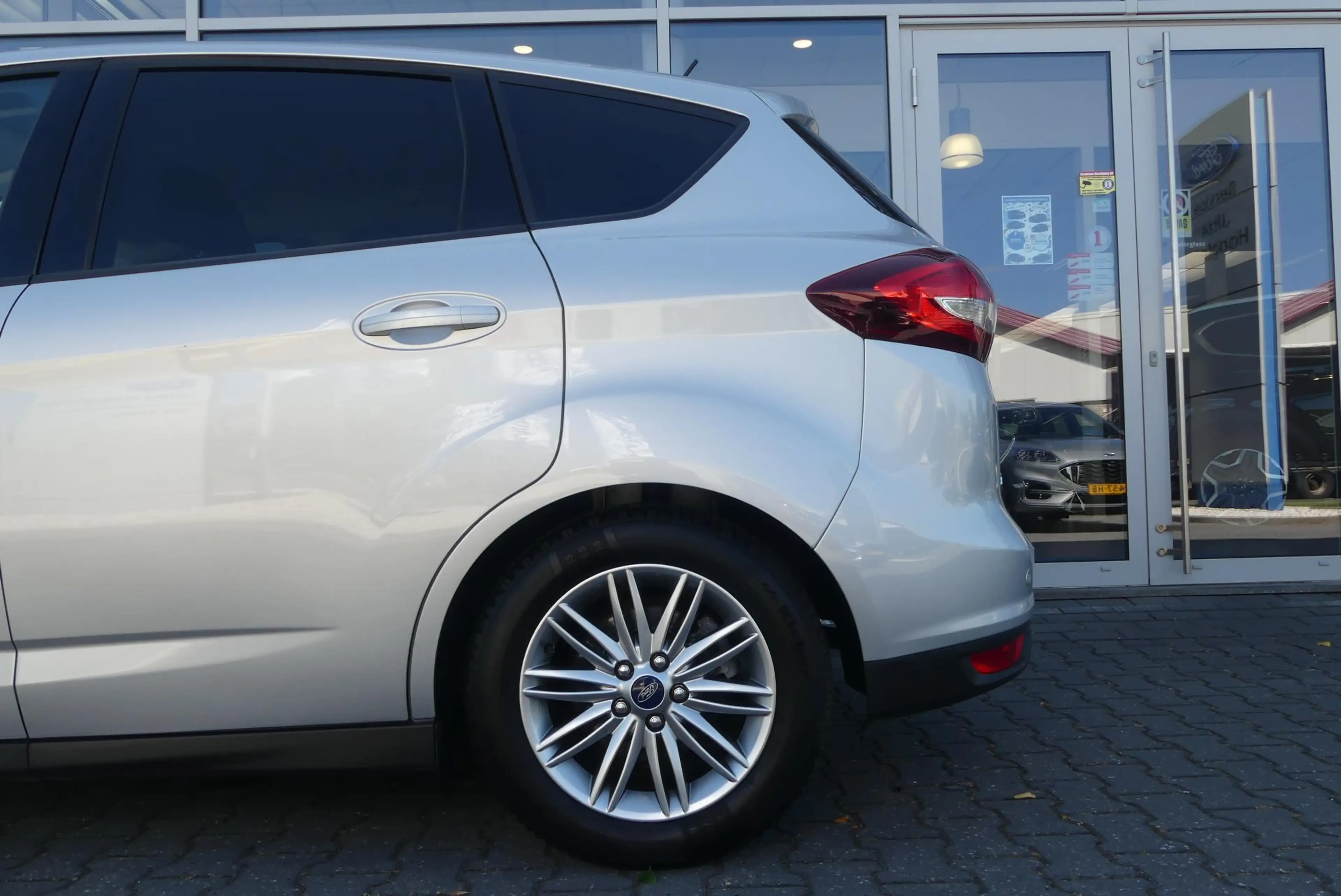 Ford C-Max 1.0 Titanium 125 PK,NAVI,WINTERPAKKET,STOELVERWARM — photo 20