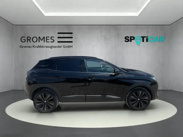 Peugeot 3008 view 2