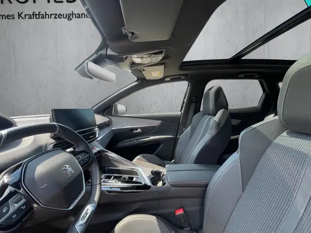 Peugeot 3008 view 9