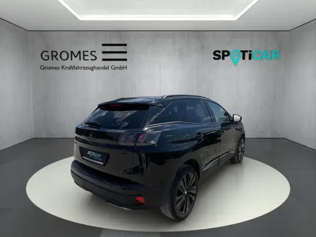 Peugeot 3008 view 3
