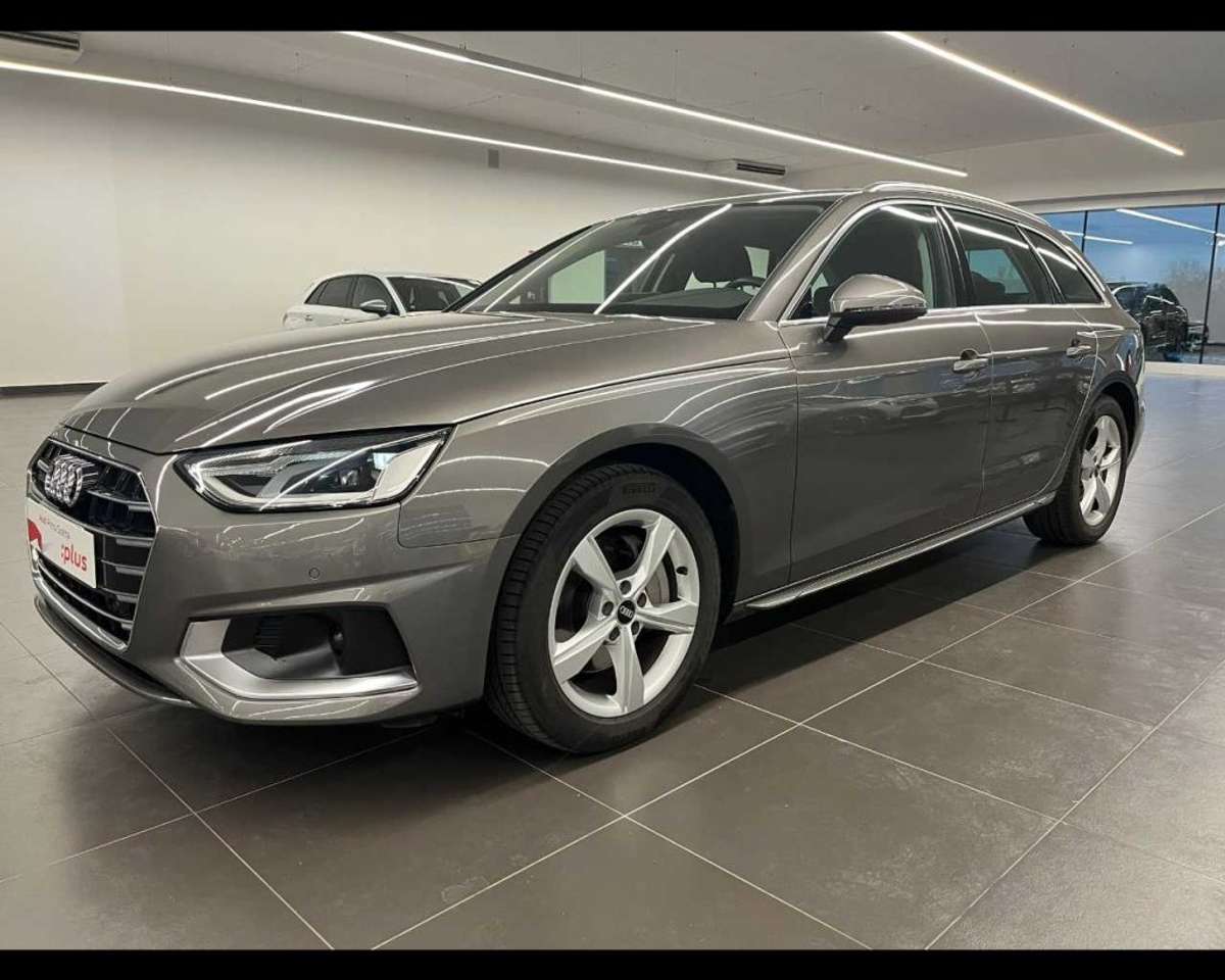 Audi A4 Avant 40 TDI quattro S tronic Business Advanced