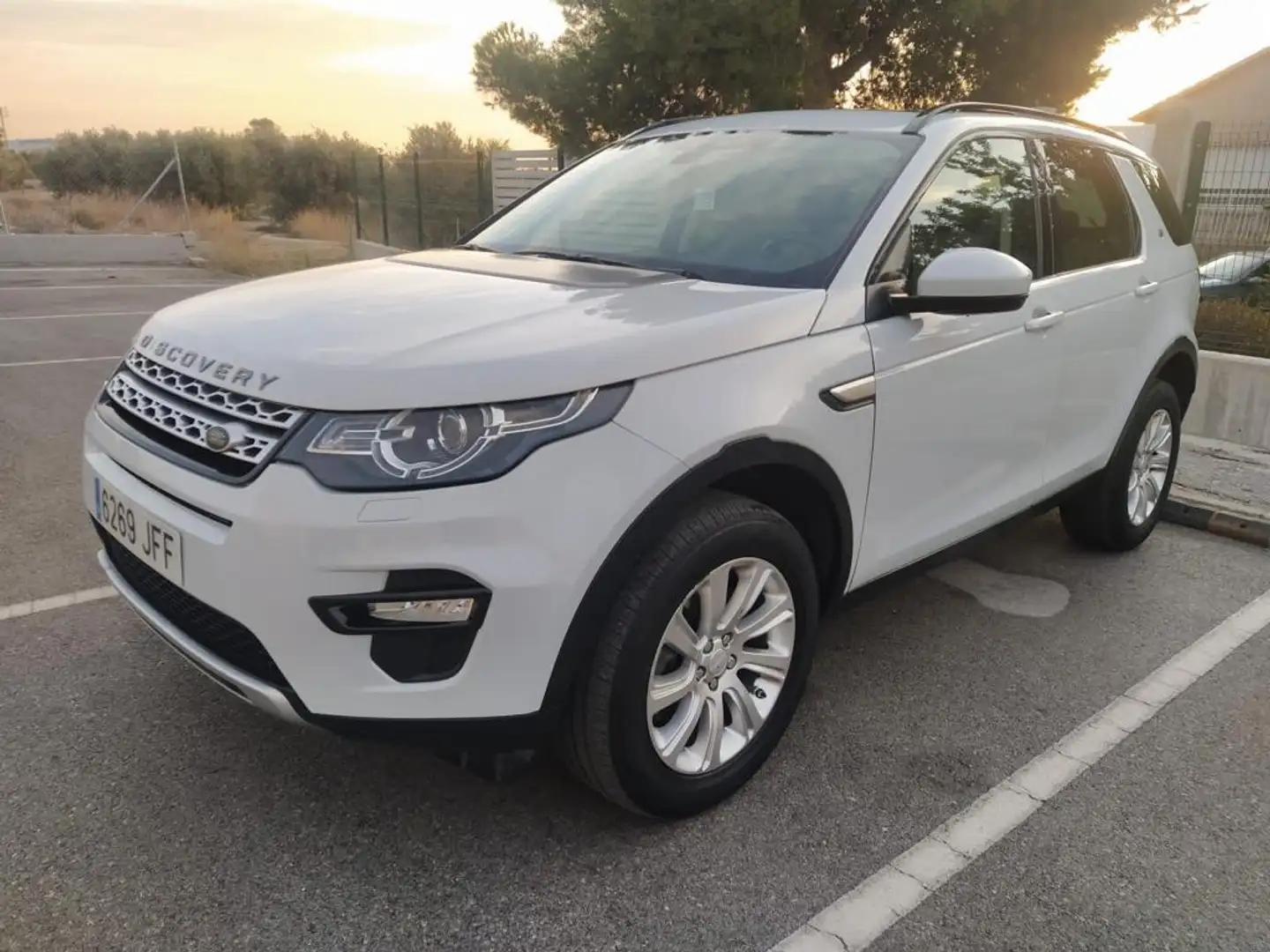 Land Rover Discovery Sport 2.0TD4 HSE 4x4 Aut. 150 Blanco - 1