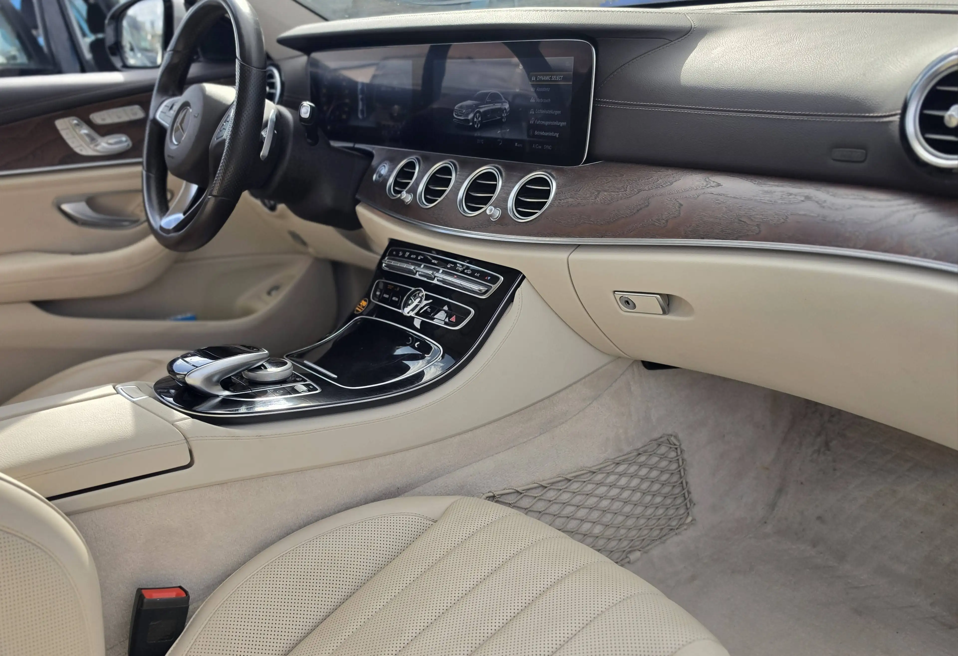 Mercedes-Benz E 200 E 200 (213.042) — photo 13