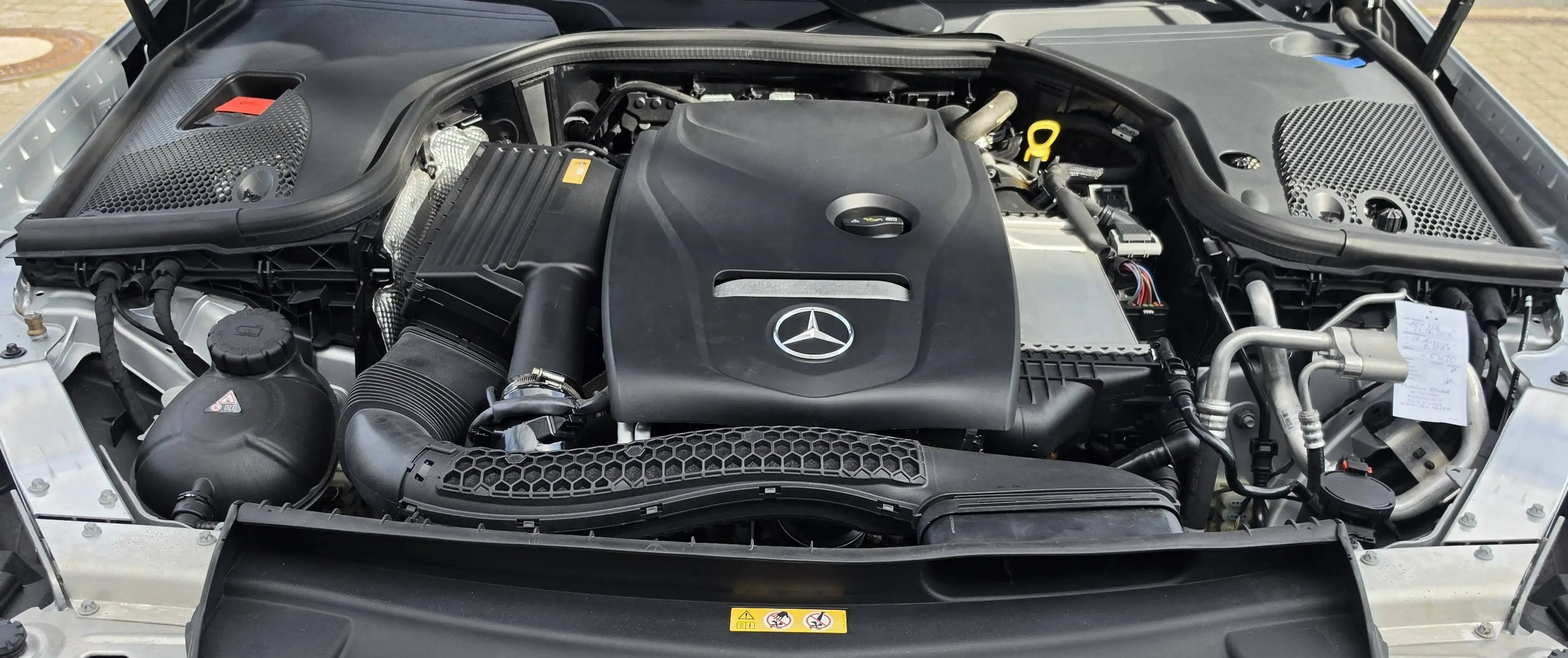 Mercedes-Benz E 200 E 200 (213.042) — photo 3