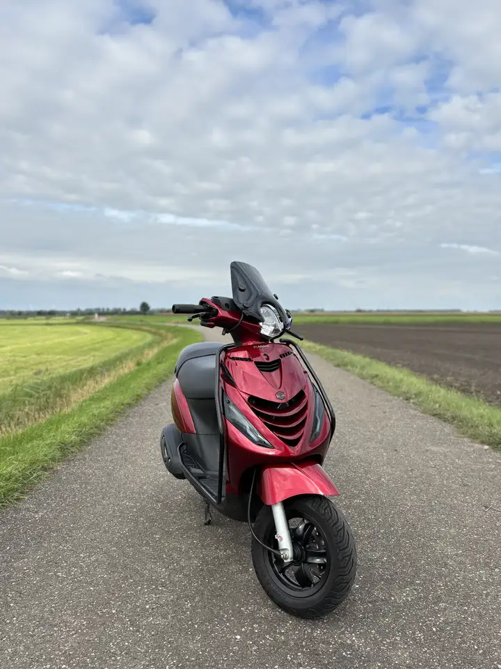 Piaggio Zip SP