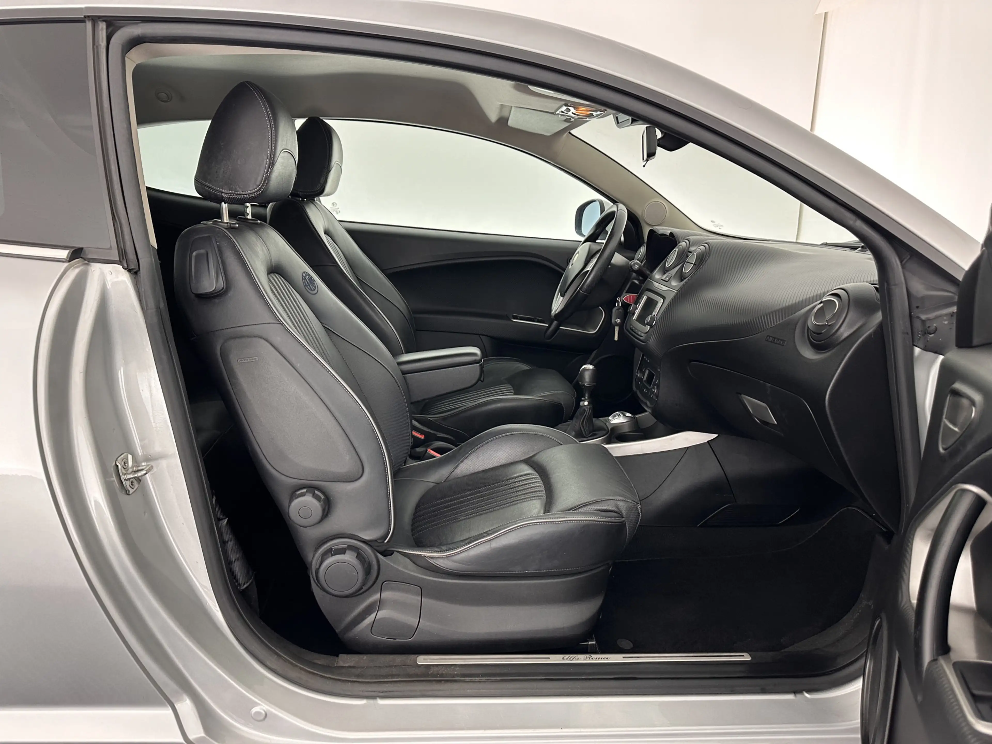 Alfa Romeo MiTo 1.3 JTDm ECO Exclusive *LEATHER | NAVI-FULLMAP | S — photo 11