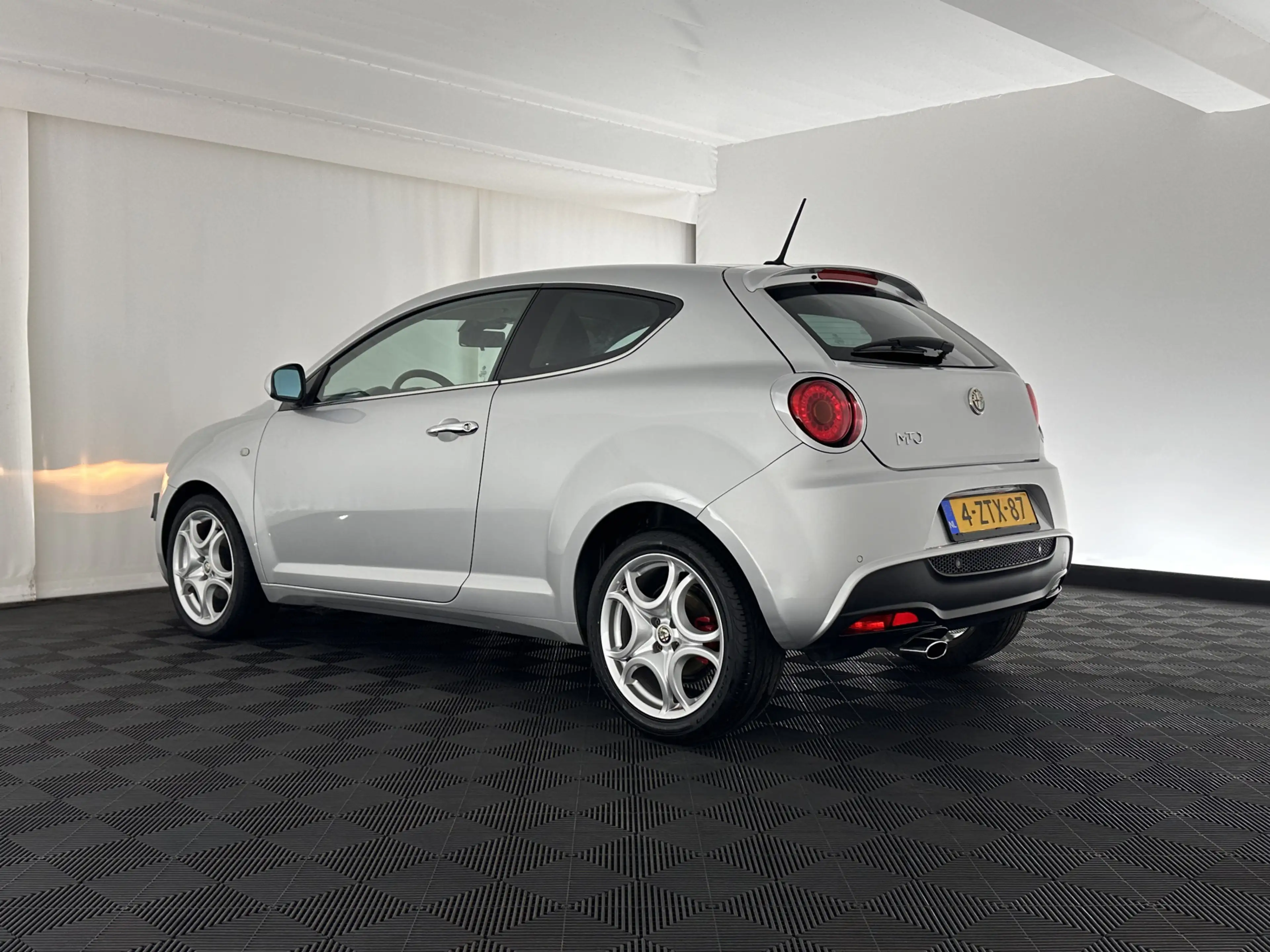 Alfa Romeo MiTo 1.3 JTDm ECO Exclusive *LEATHER | NAVI-FULLMAP | S — photo 4