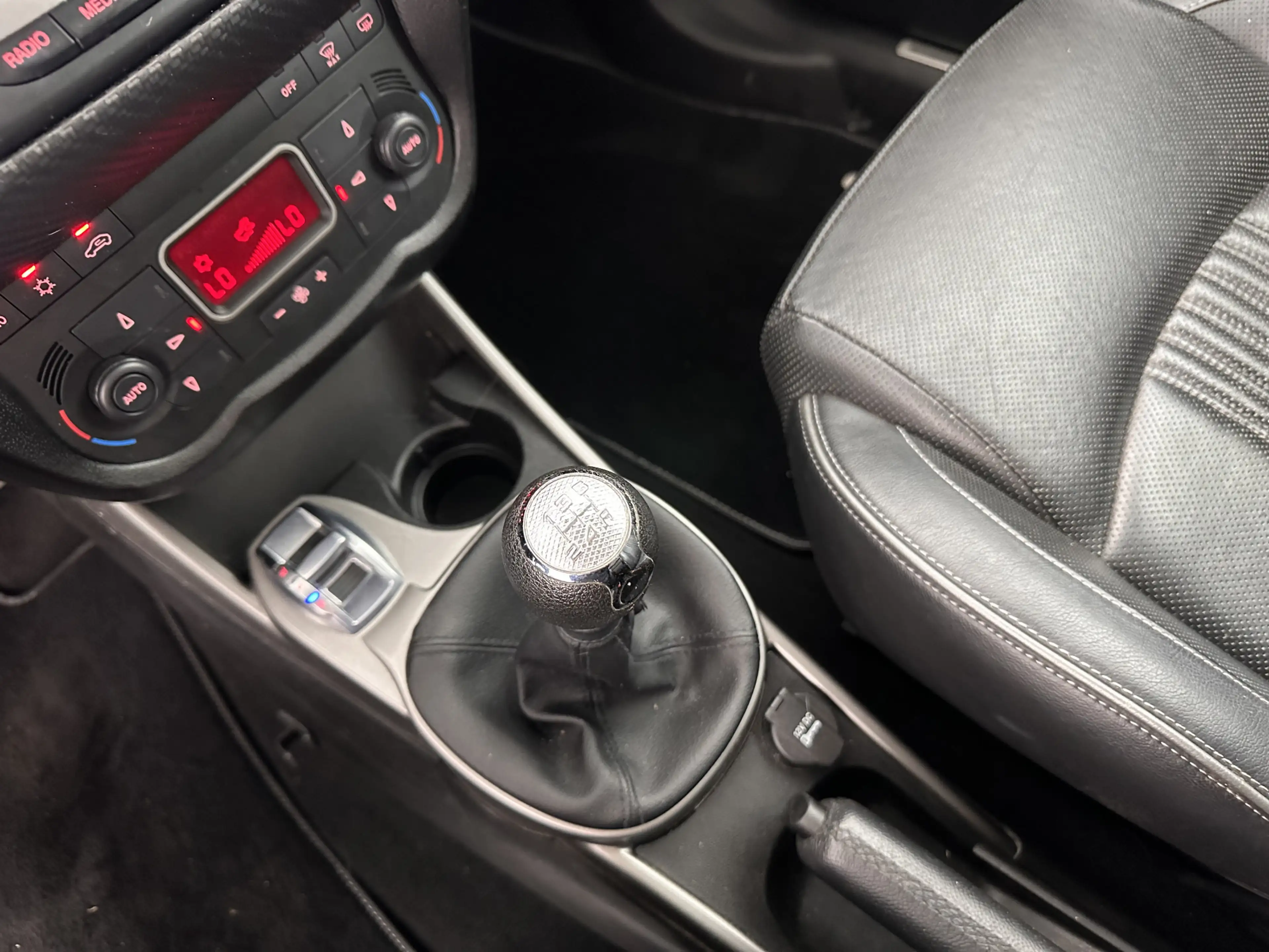 Alfa Romeo MiTo 1.3 JTDm ECO Exclusive *LEATHER | NAVI-FULLMAP | S — photo 14