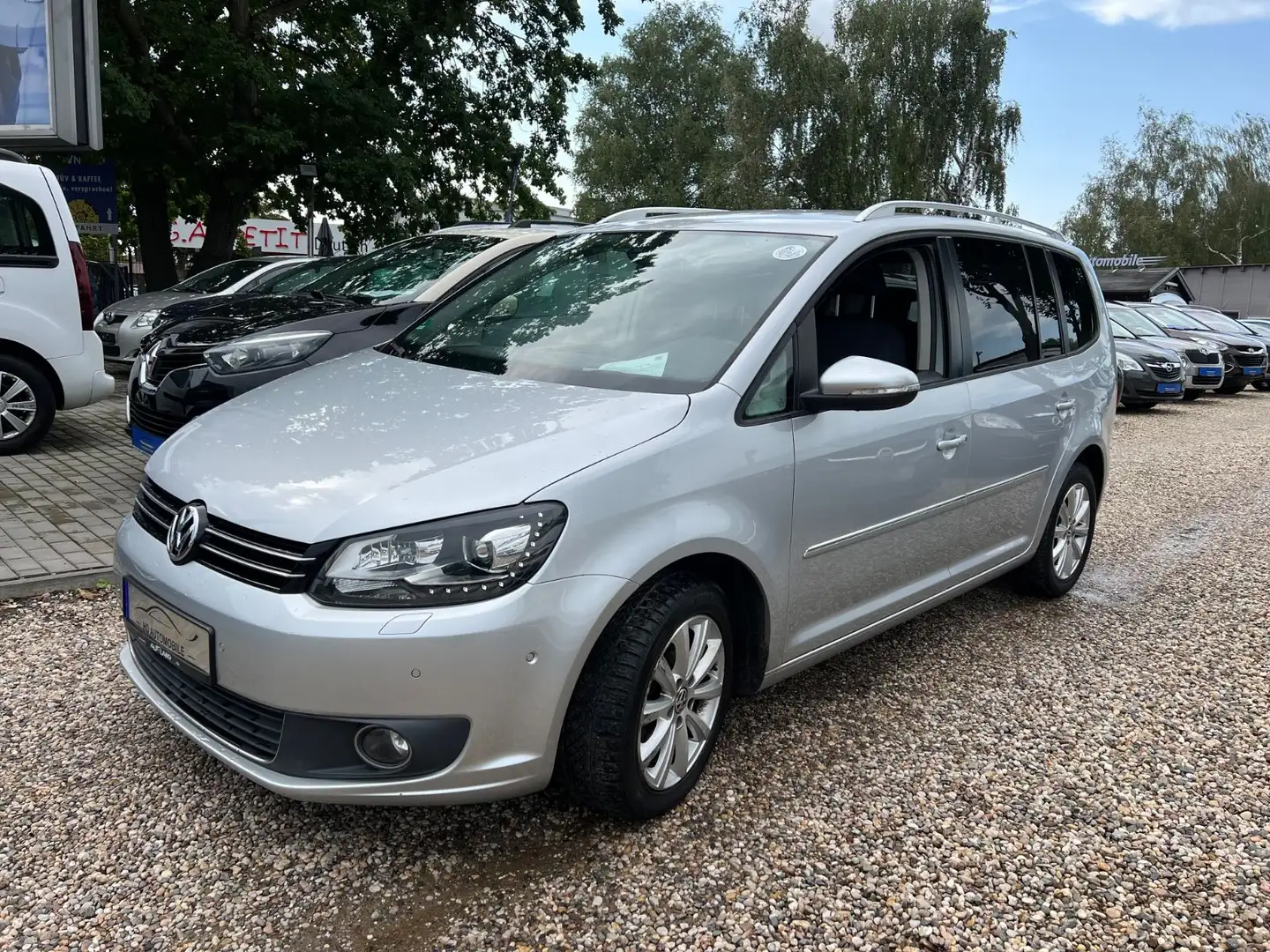 Volkswagen Touran Highline,2,0 TDI-Automatik,Klima ,PDC Silber - 1