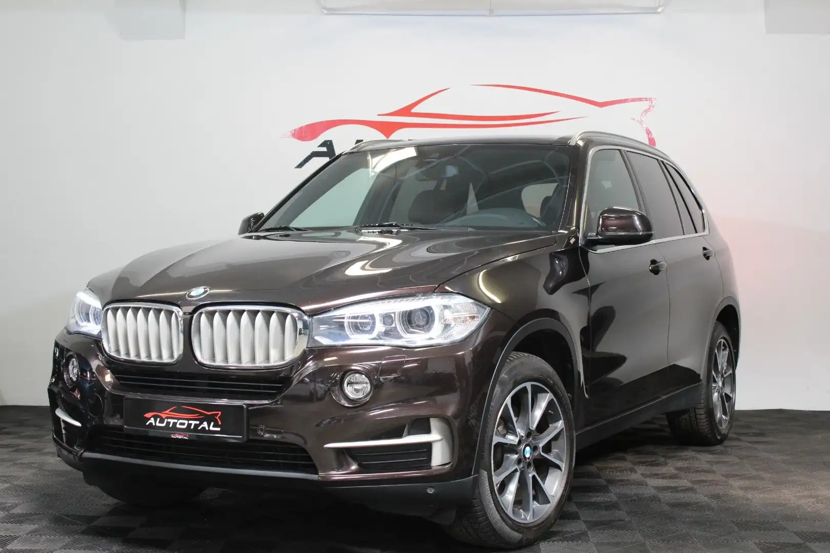 BMW X5 xDrive 40 d*Individual*7 Sitzer*Standheizung* Hnědá - 1