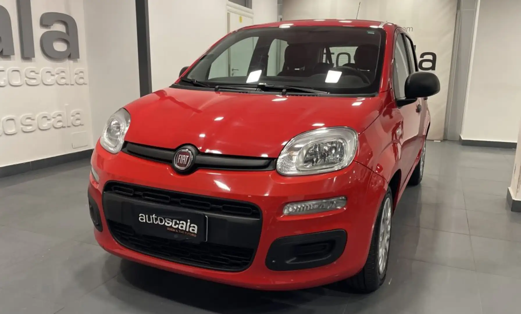 Fiat Panda 1.0 FireFly S&S Hybrid Easy Red - 1