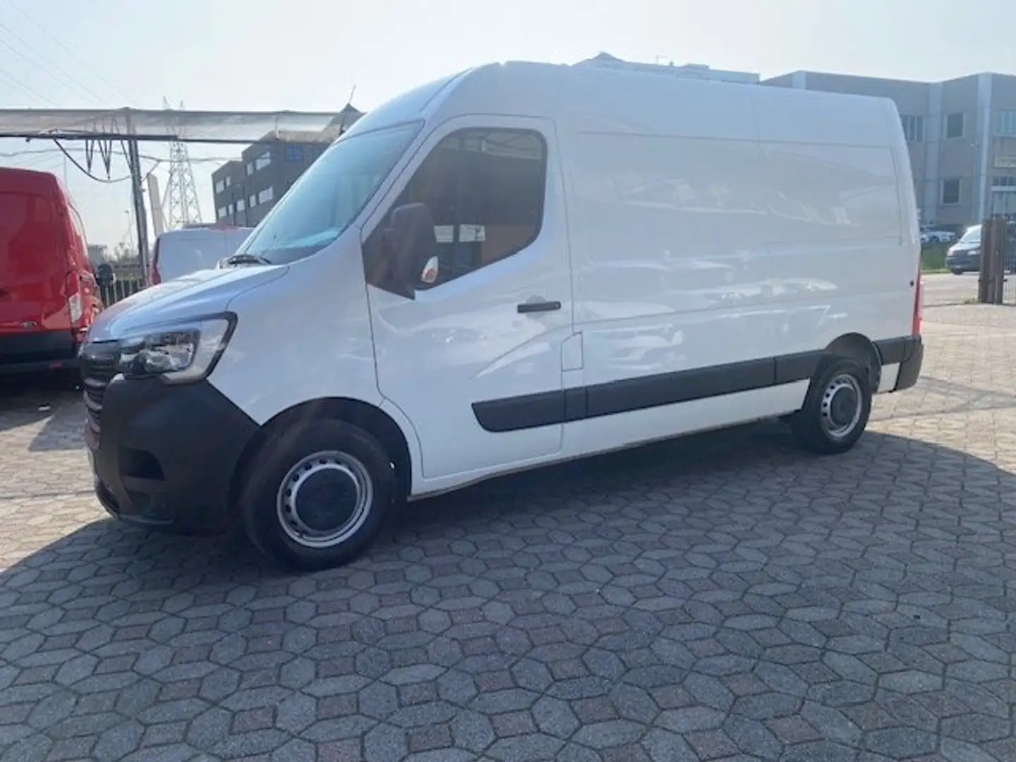 Renault Master 35 2.3 blue dci 136 cv L2H2 Bianco - 2