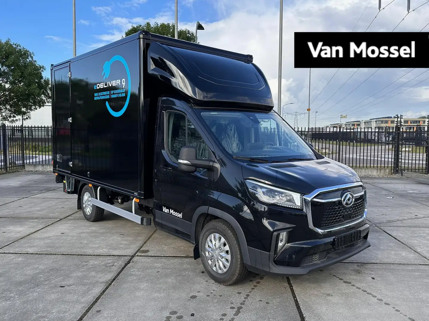 Maxus eDeliver 9 L4 Citybox 65 kWh | Direct Leverbaar! | OP = OP | Zwart - 1