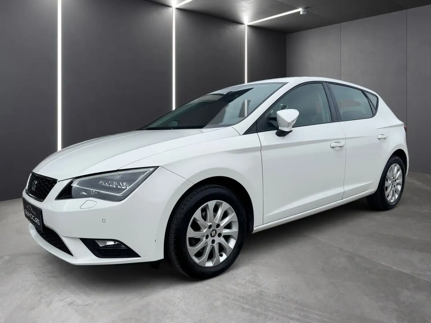 SEAT Leon Executive 1,2 TSI Limousine Weiß - 1