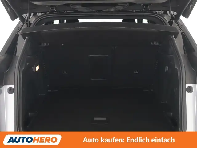 Peugeot 3008 view 17