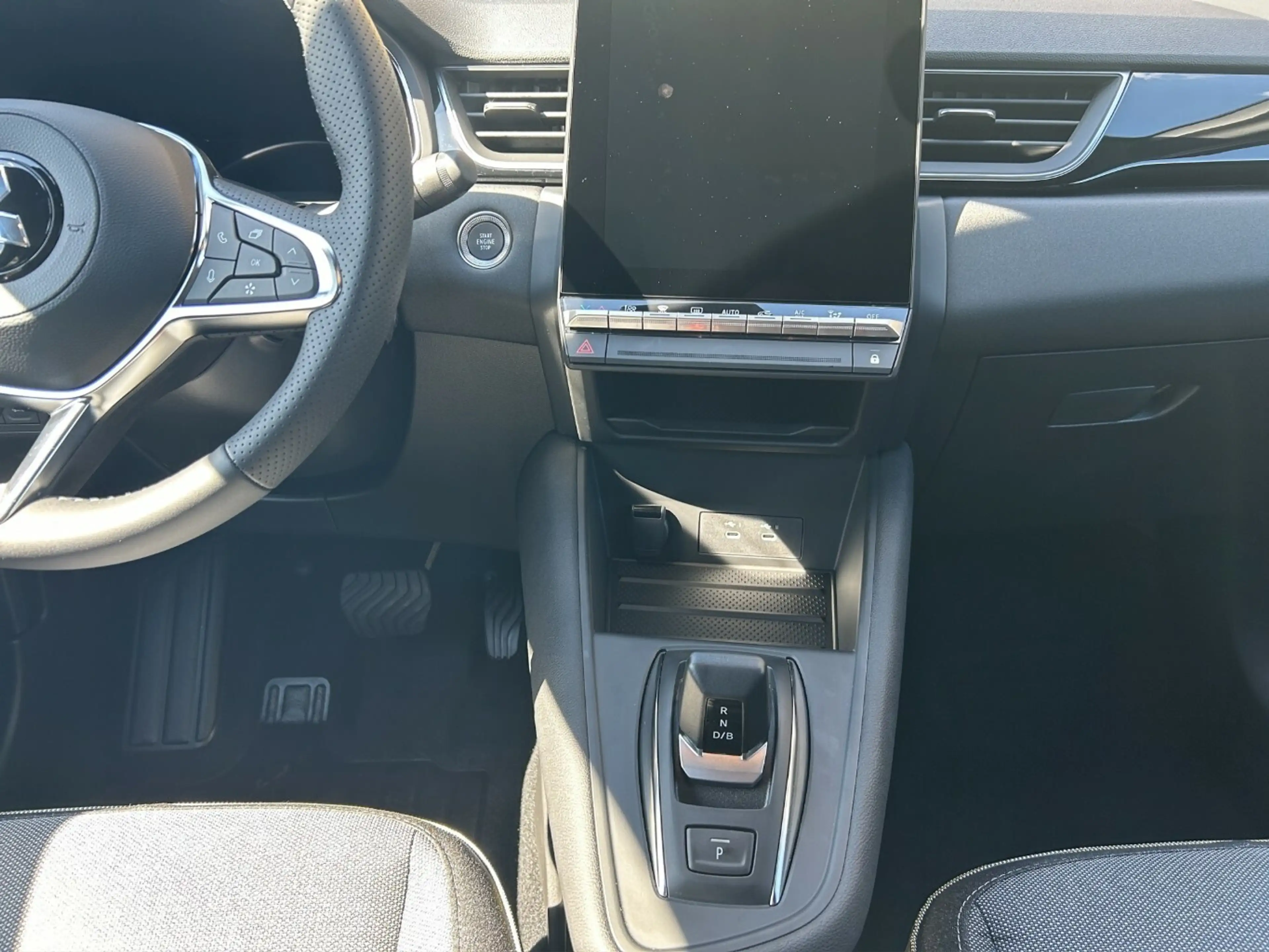 Mitsubishi Grandis Intro Edition 1.8 l HEV AT — photo 12