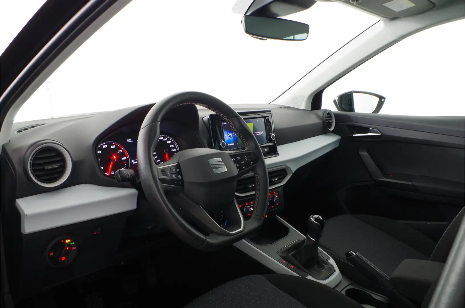 SEAT Arona 1.0 TSI Style  Stoelverwarming/apple carplay/ and Noir - 2
