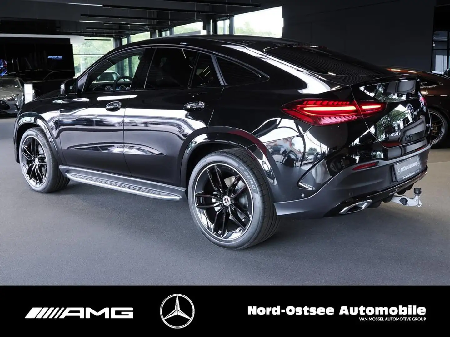 Mercedes-Benz GLE 450 d 4m Coupé AMG NIGHT PANO AHK HUD 22-ZO Schwarz - 2
