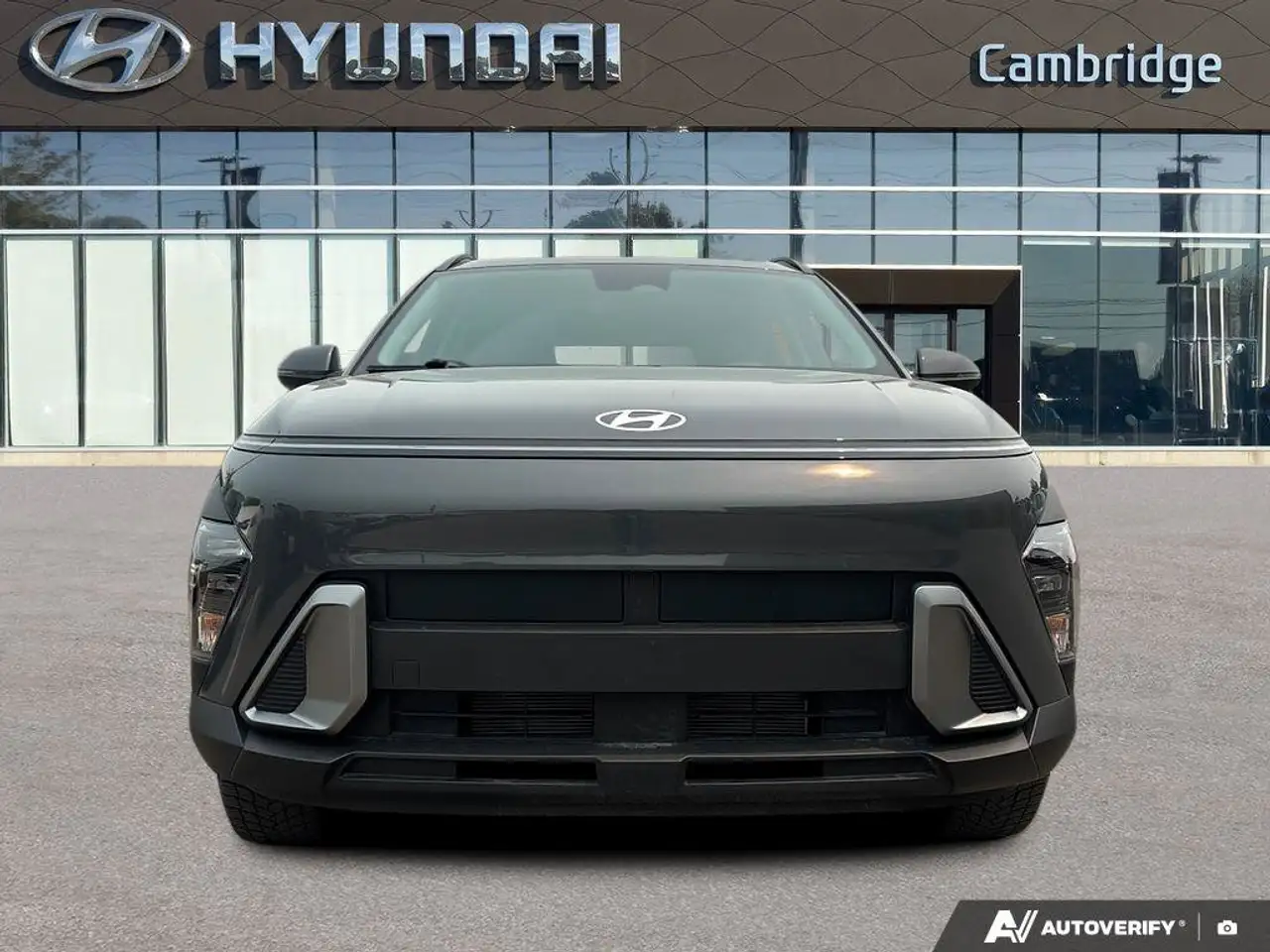 Hyundai KONA снимка Hyundai KONA