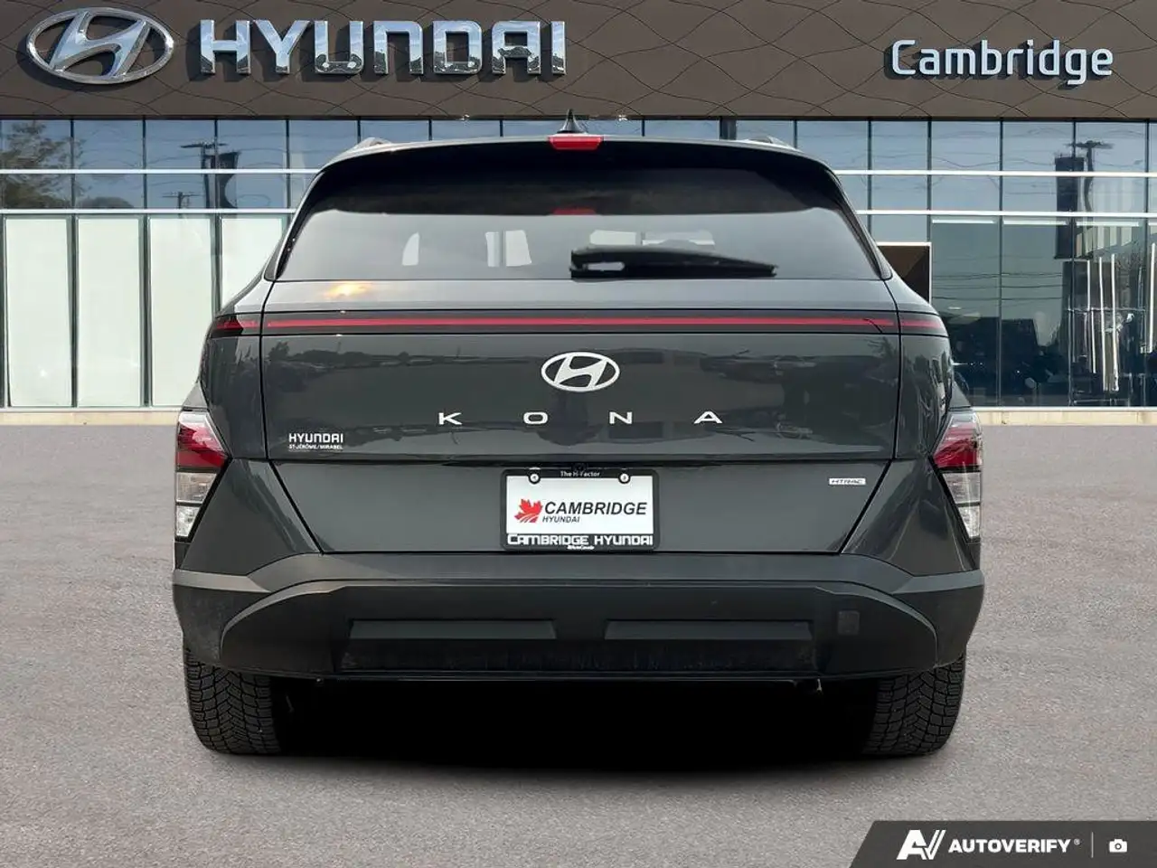 Hyundai KONA снимка Hyundai KONA