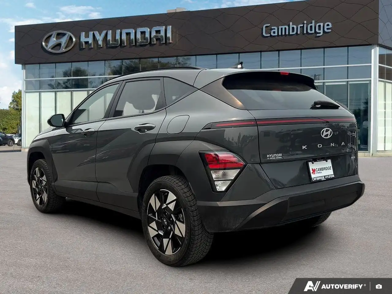 Hyundai KONA снимка Hyundai KONA