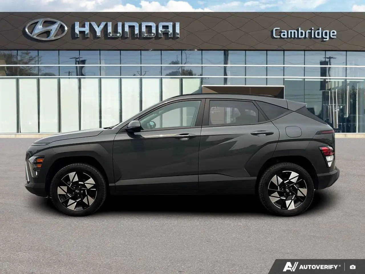 Hyundai KONA снимка Hyundai KONA