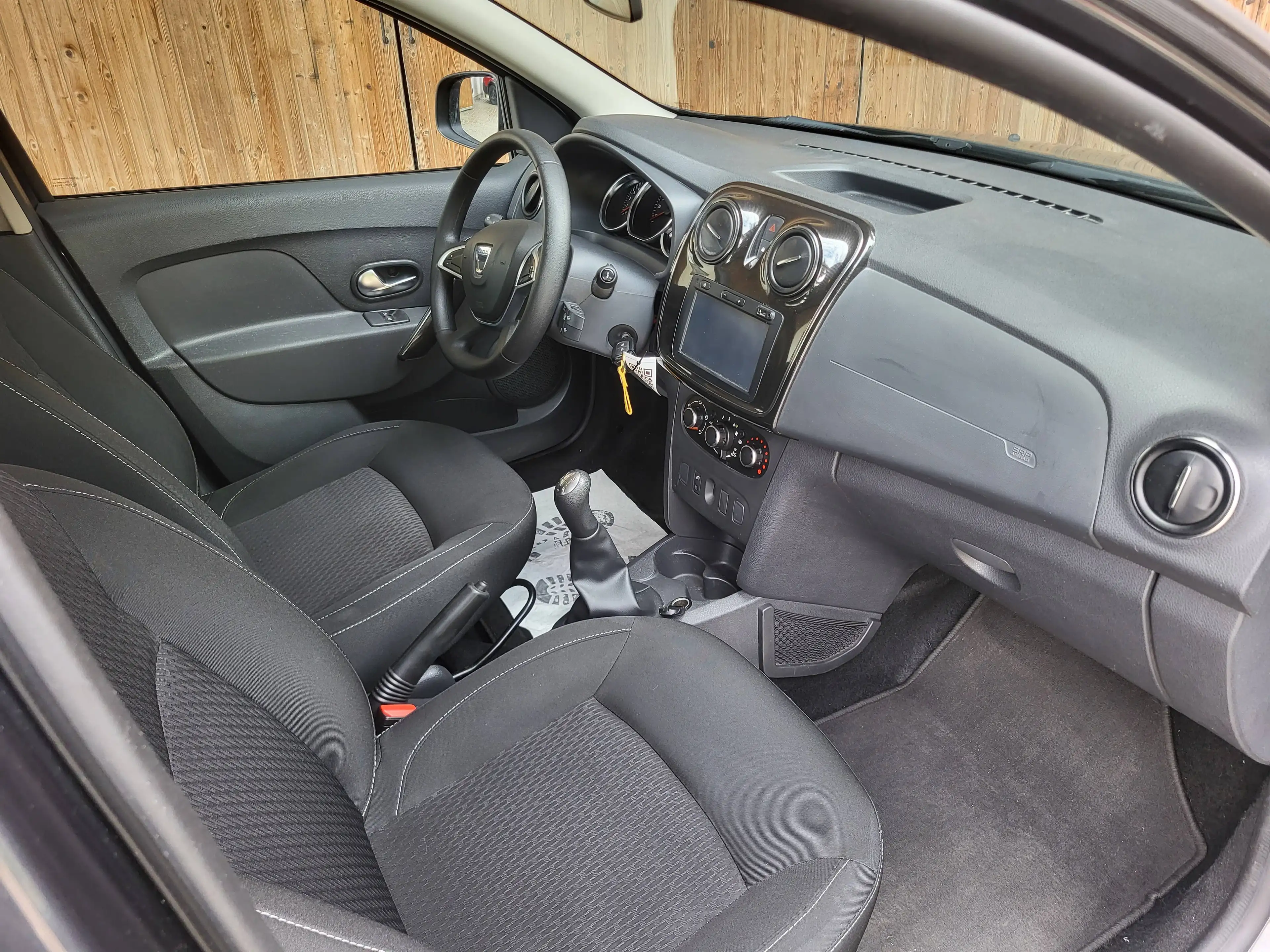 Dacia Logan Comfort — photo 11