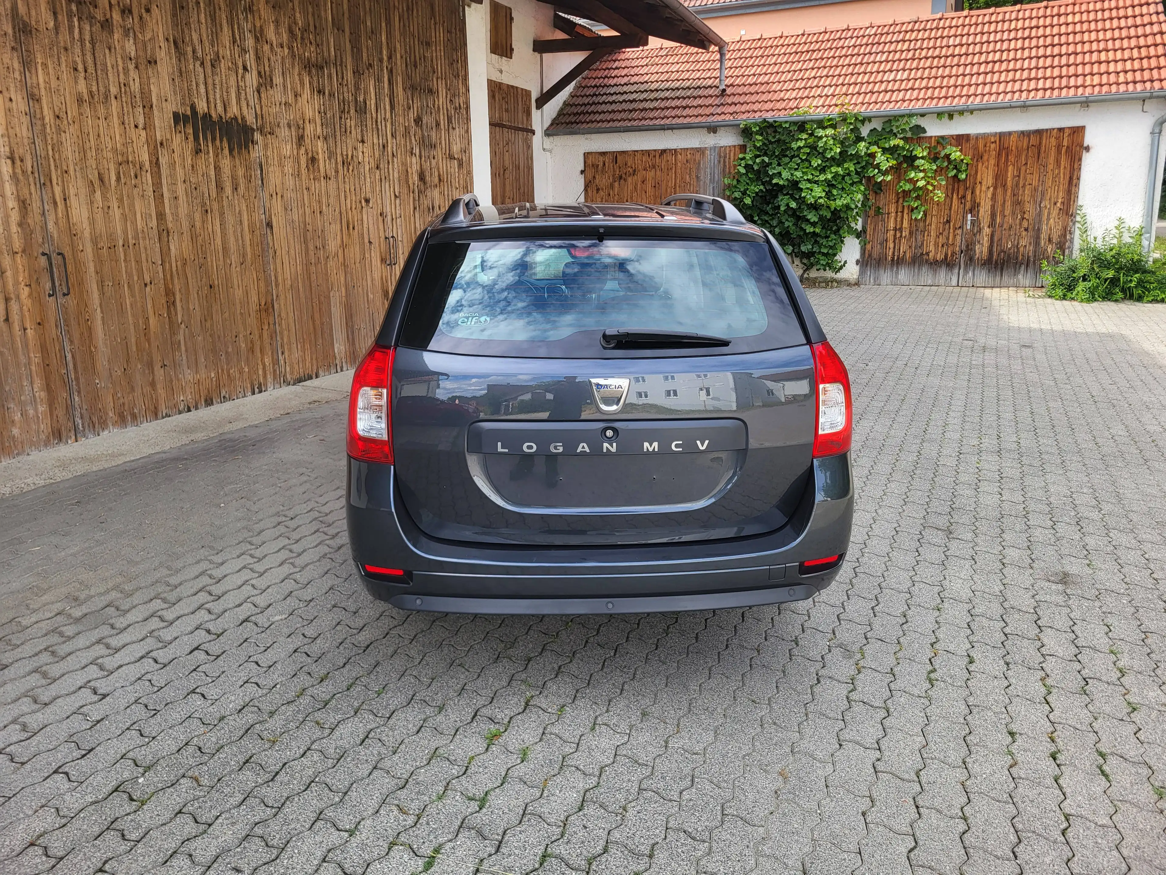 Dacia Logan Comfort — photo 4