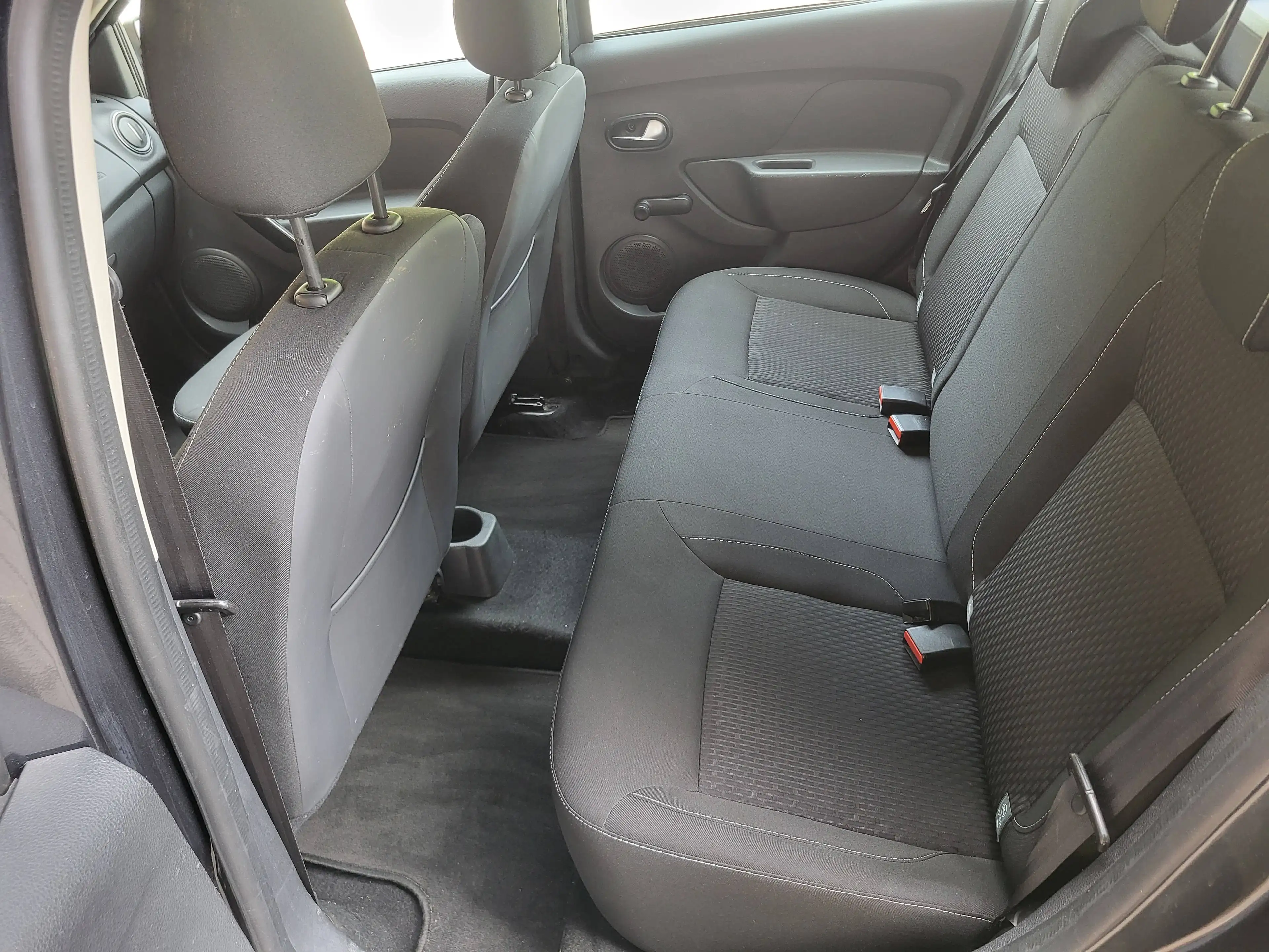Dacia Logan Comfort — photo 13