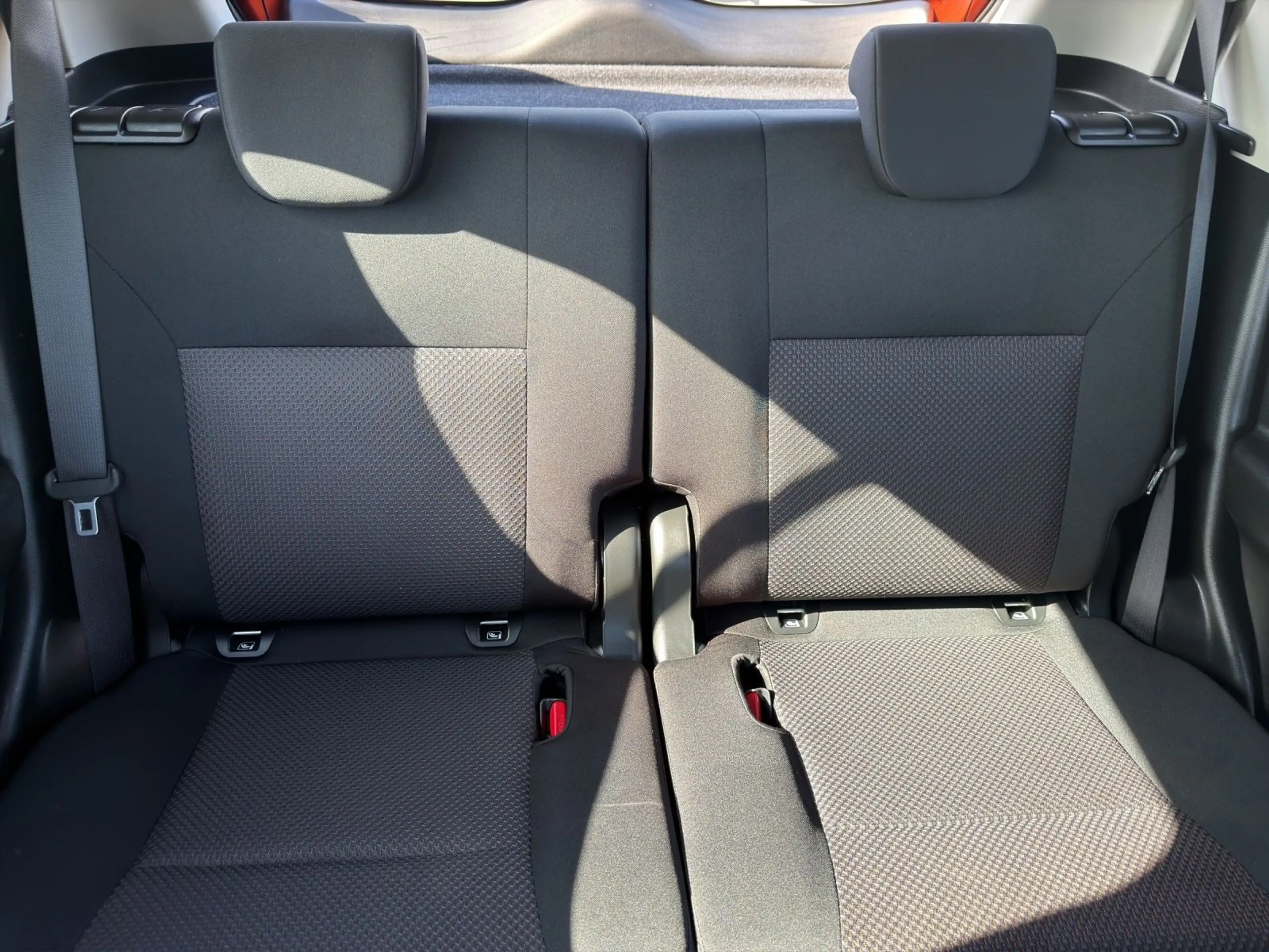 Suzuki Ignis 1.2 DualJet Allgrip Comfort+ LED NAV SHZ — photo 15