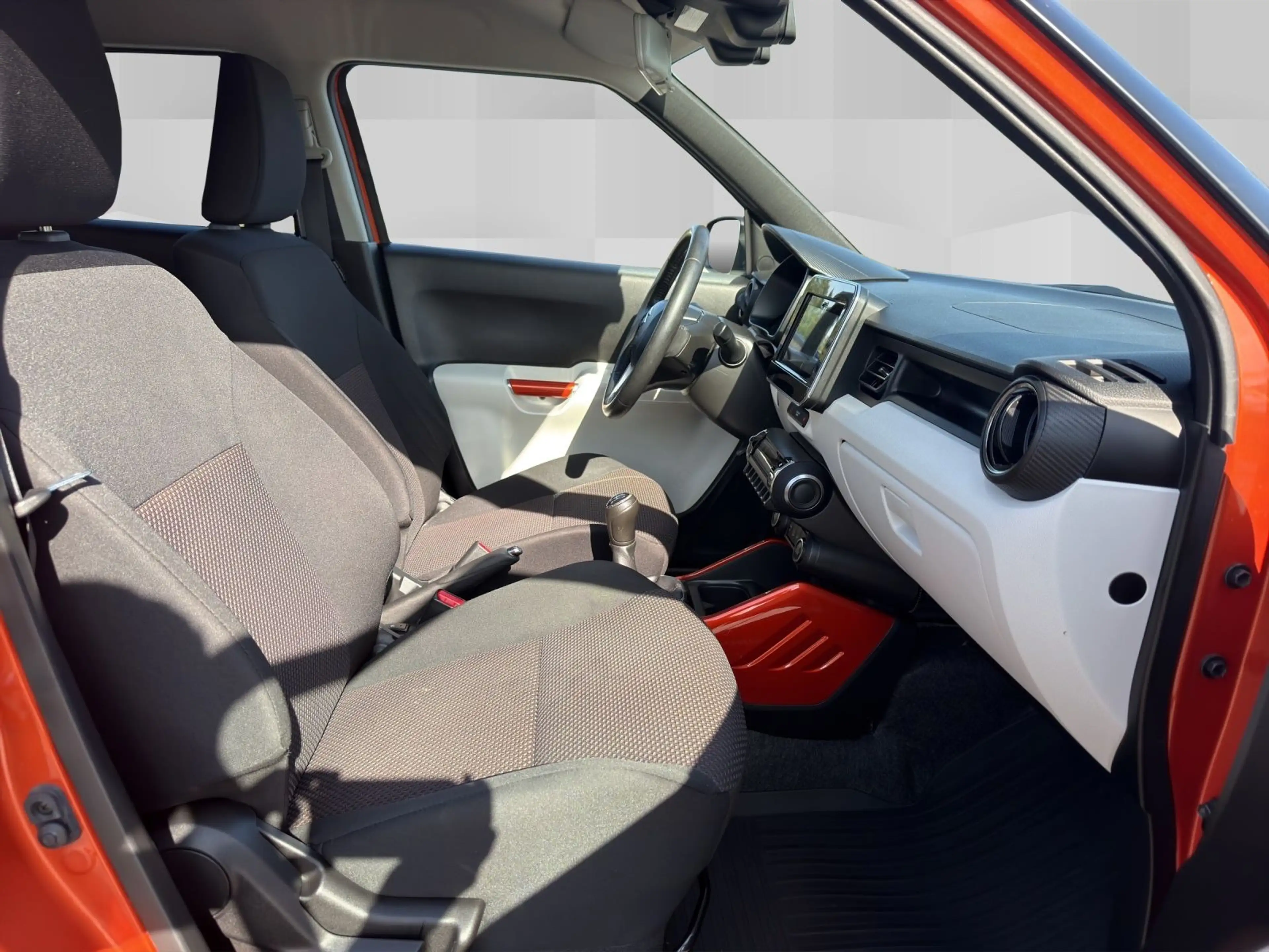 Suzuki Ignis 1.2 DualJet Allgrip Comfort+ LED NAV SHZ — photo 14
