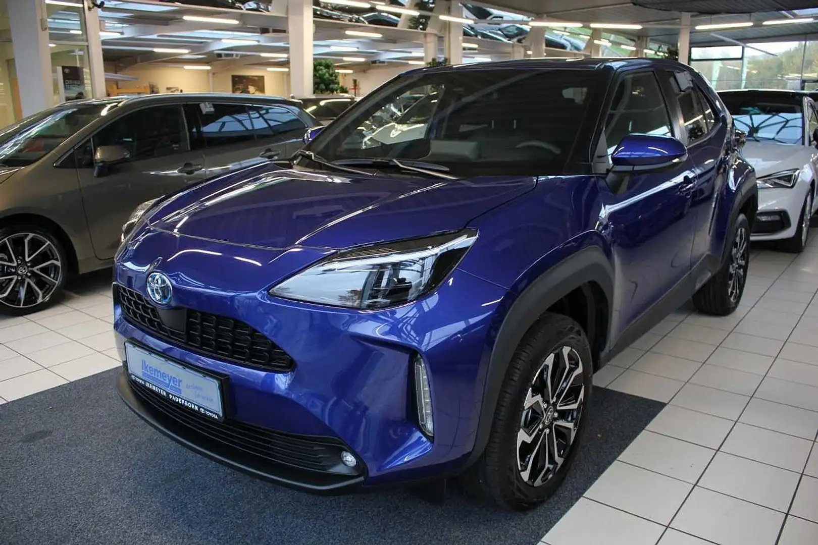 Toyota Yaris Cross Hybrid Team D Winter-Paket Smart-Connect-Paket Blue - 1