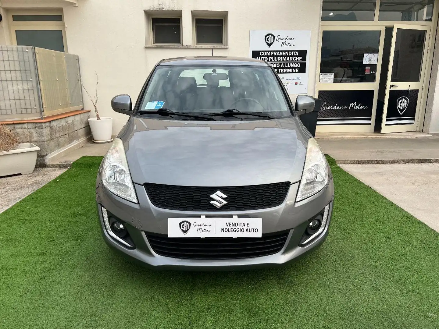 Suzuki Swift 5p 1.2 vvt B-Top Gris - 2