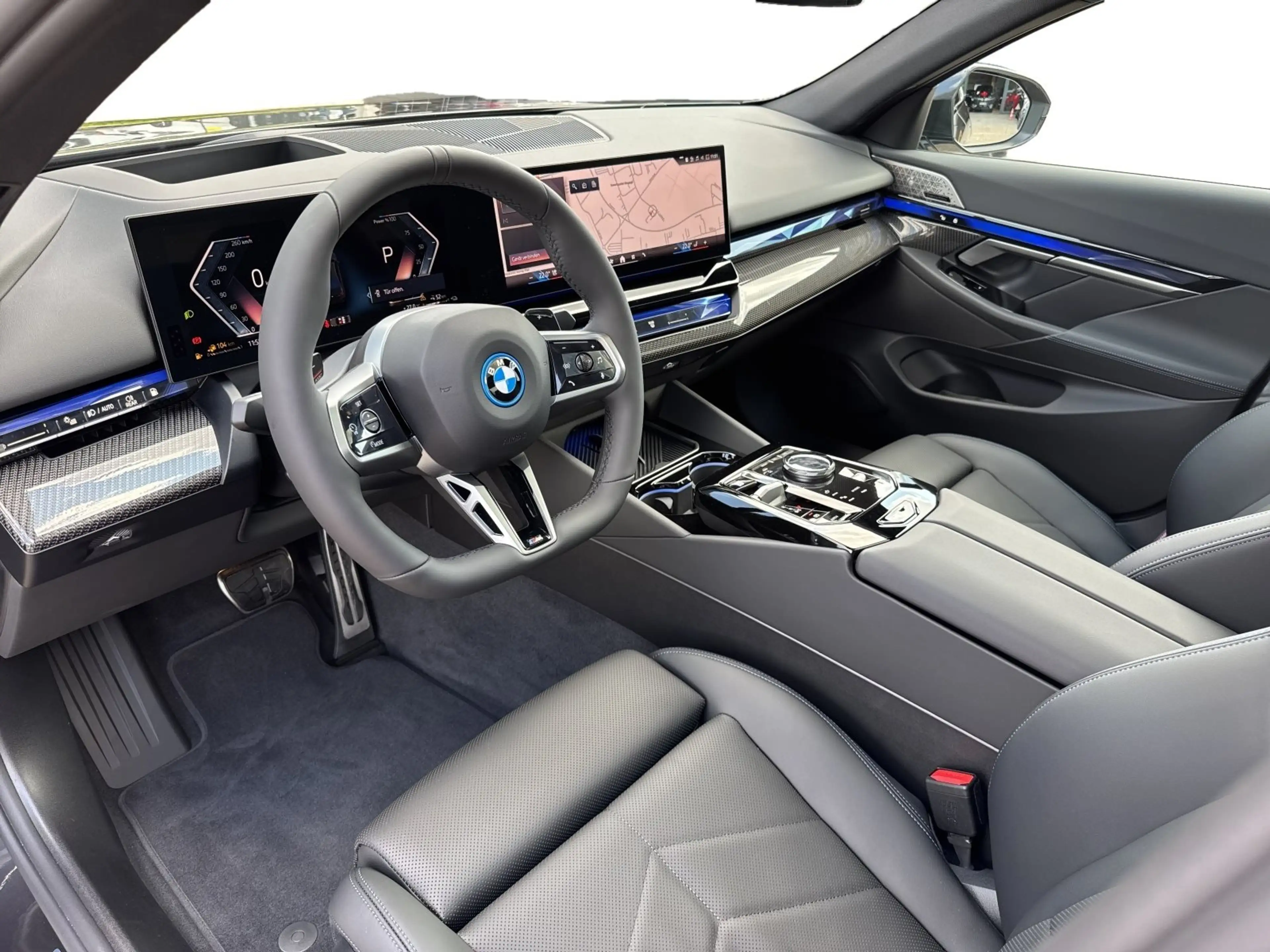 BMW 550 e xDrive AHK 360° HEAD-UP SITZBELÜFT PANO RFK — photo 10