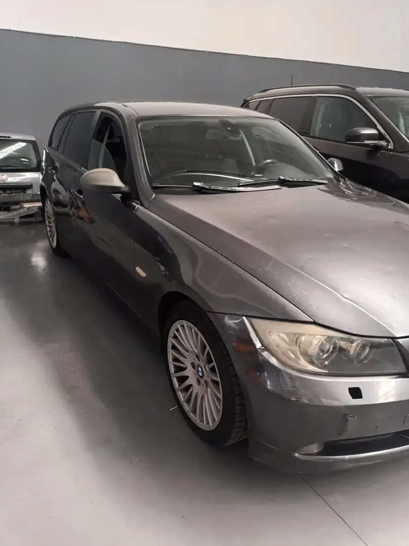 BMW 320 320d Touring Msport Grigio - 2