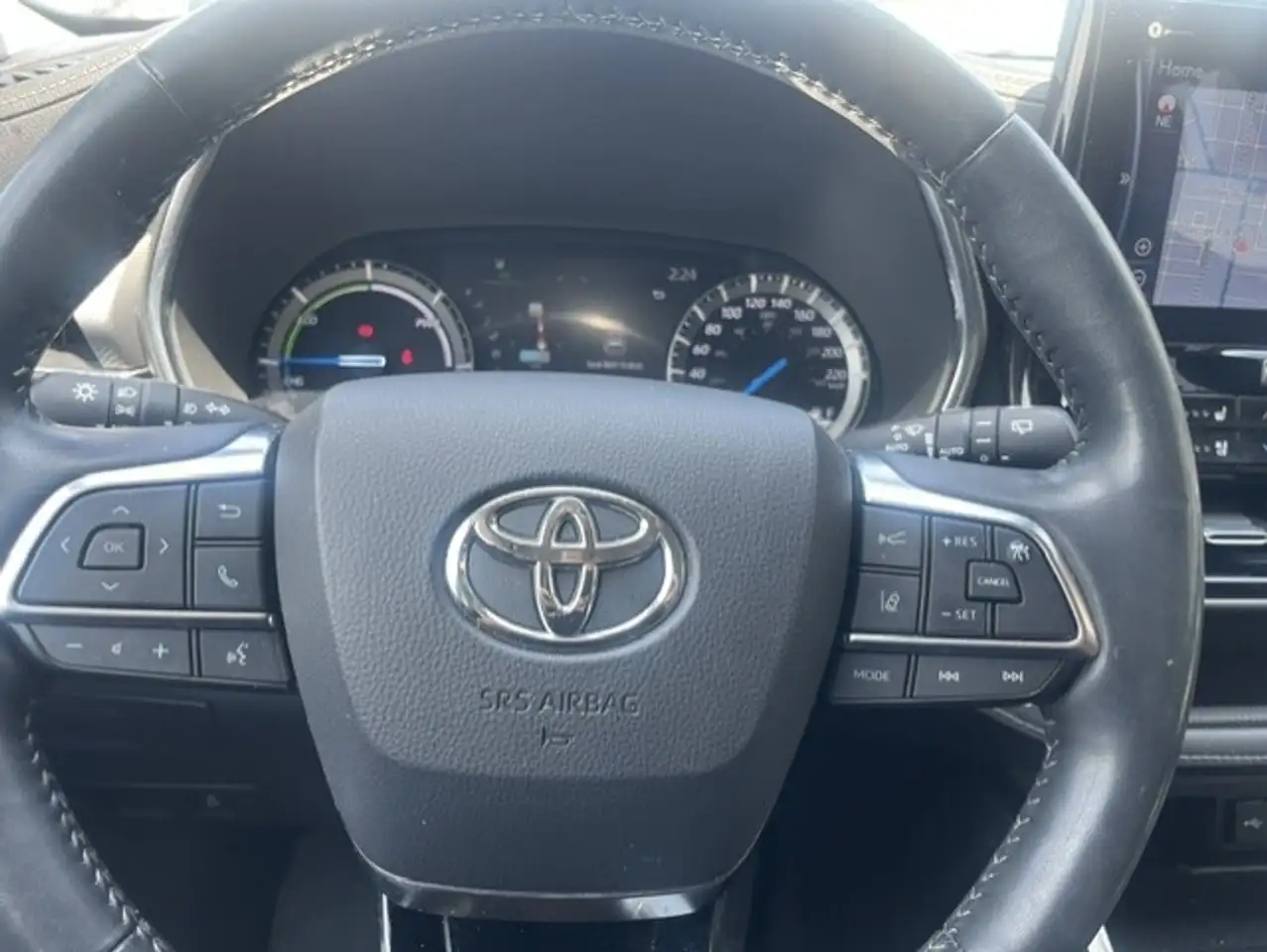 Toyota Highlander снимка Toyota Highlander