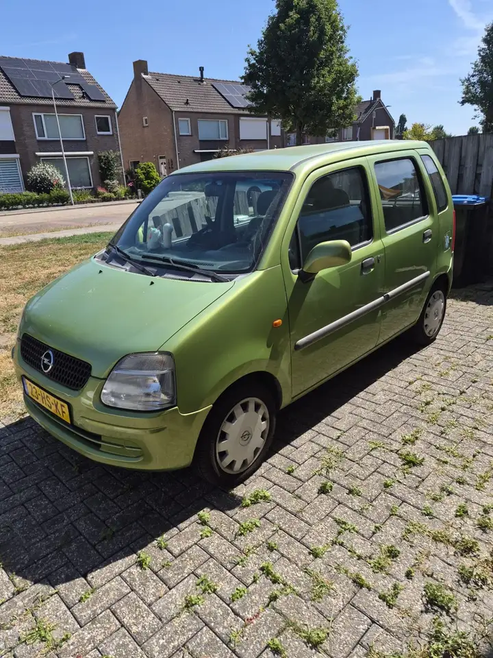 Opel Agila 1.0-12V Comfort, foto 1