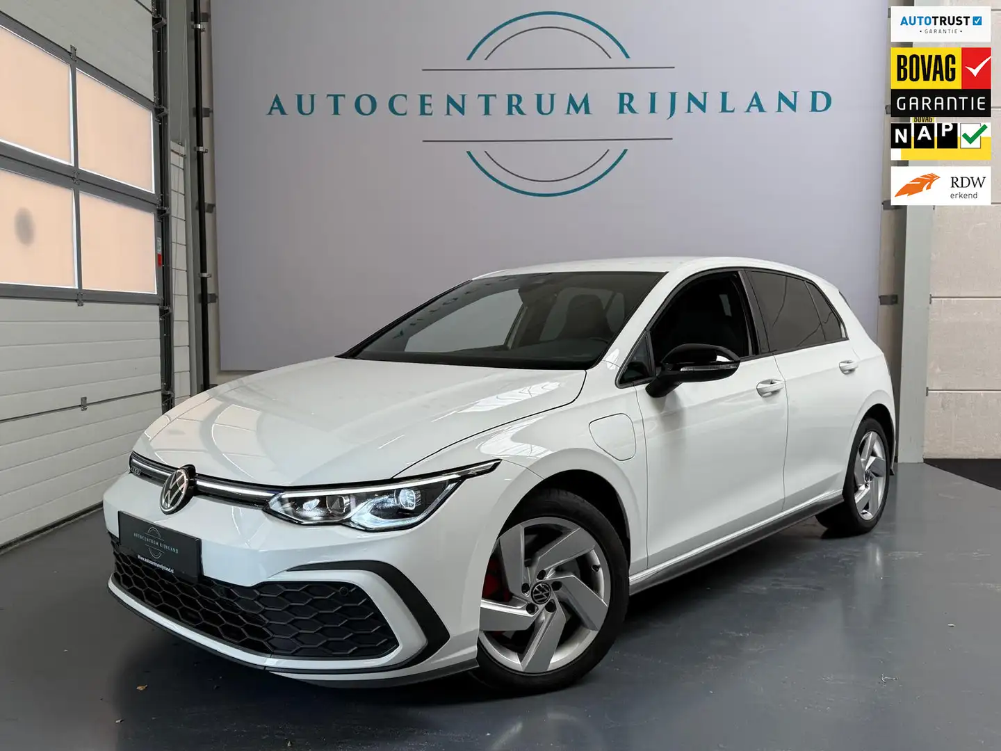 Volkswagen Golf GTE 1.4 automaat 1 JAAR BOVAG GARANTIE Wit - 1