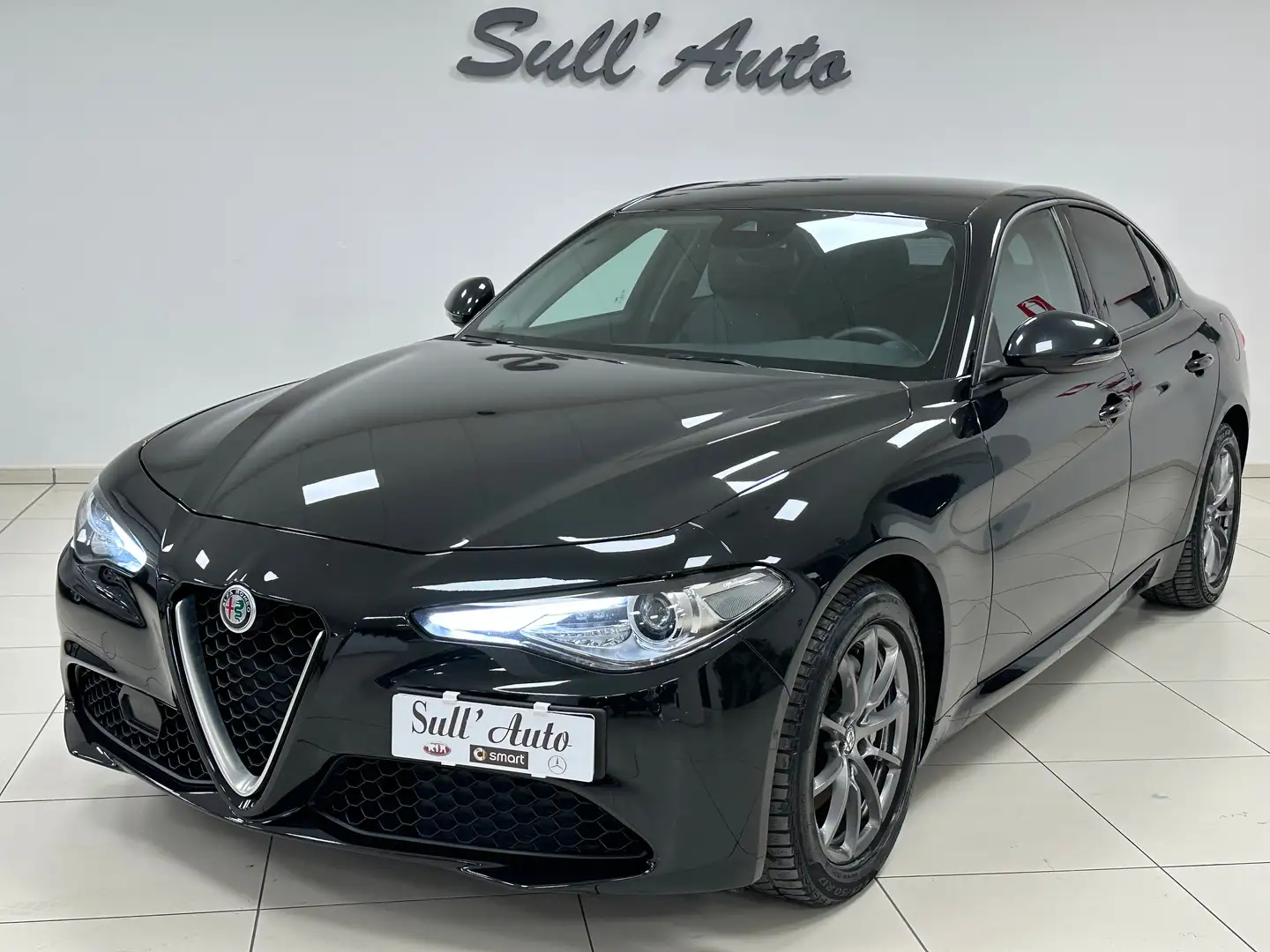 Alfa Romeo Giulia 2.2 Turbodiesel 190 CV AT8 2019 Nero - 1