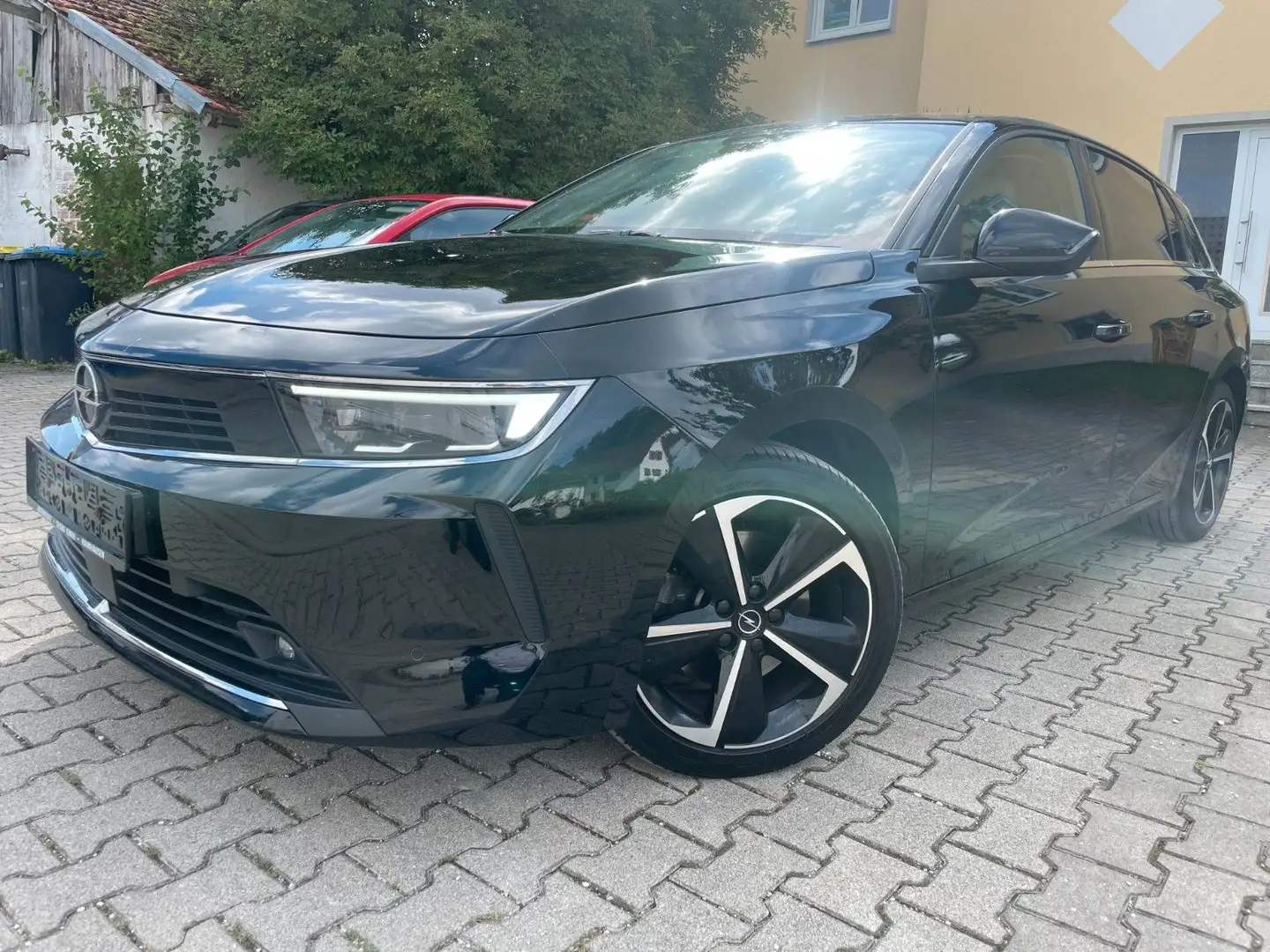 Opel Astra L 1.5 Lim. 5-trg. Business Elegance*1.HAND Schwarz - 2