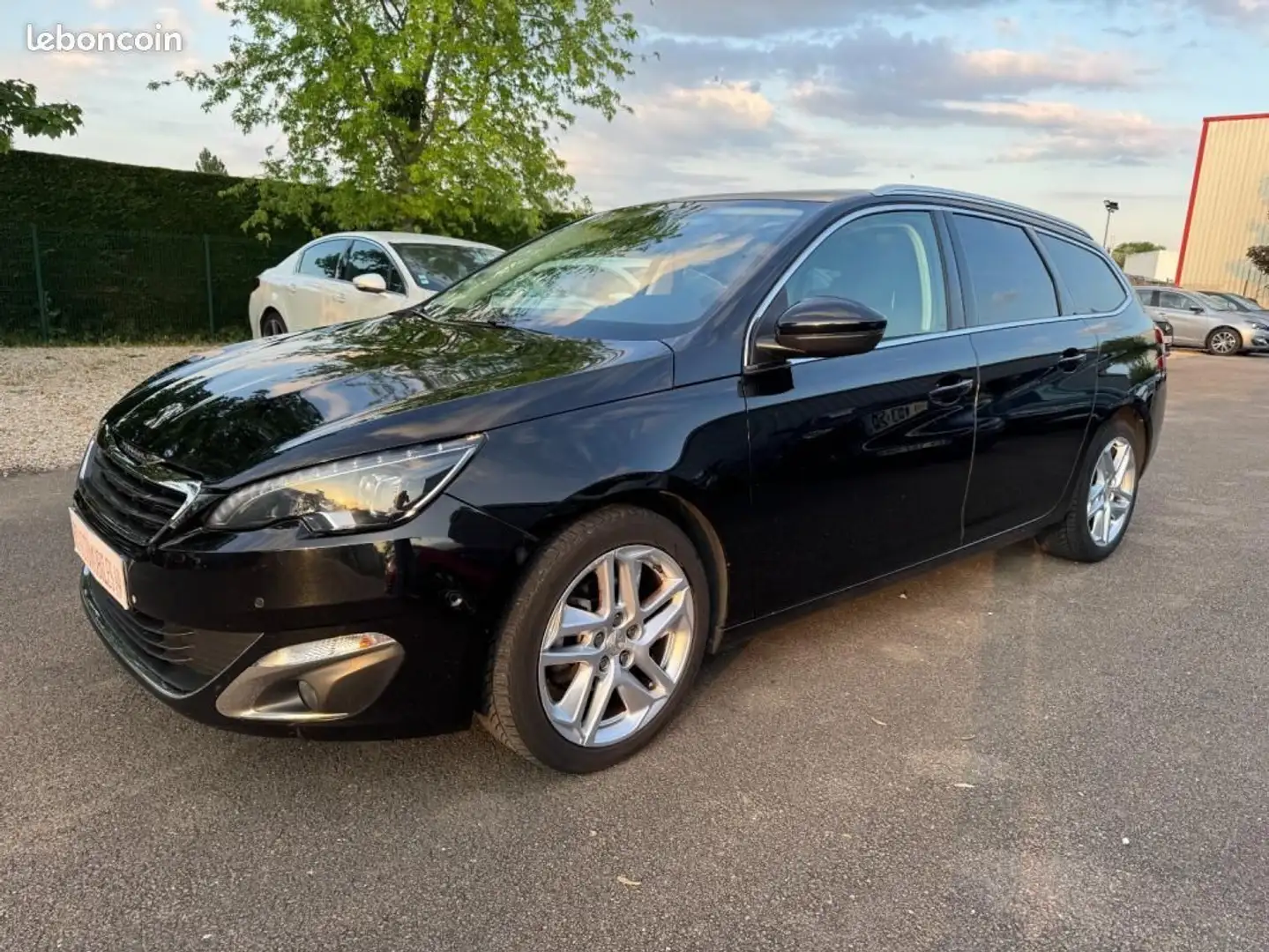 Peugeot 308 1.6 HDI 120 CH Allure Business Noir - 1
