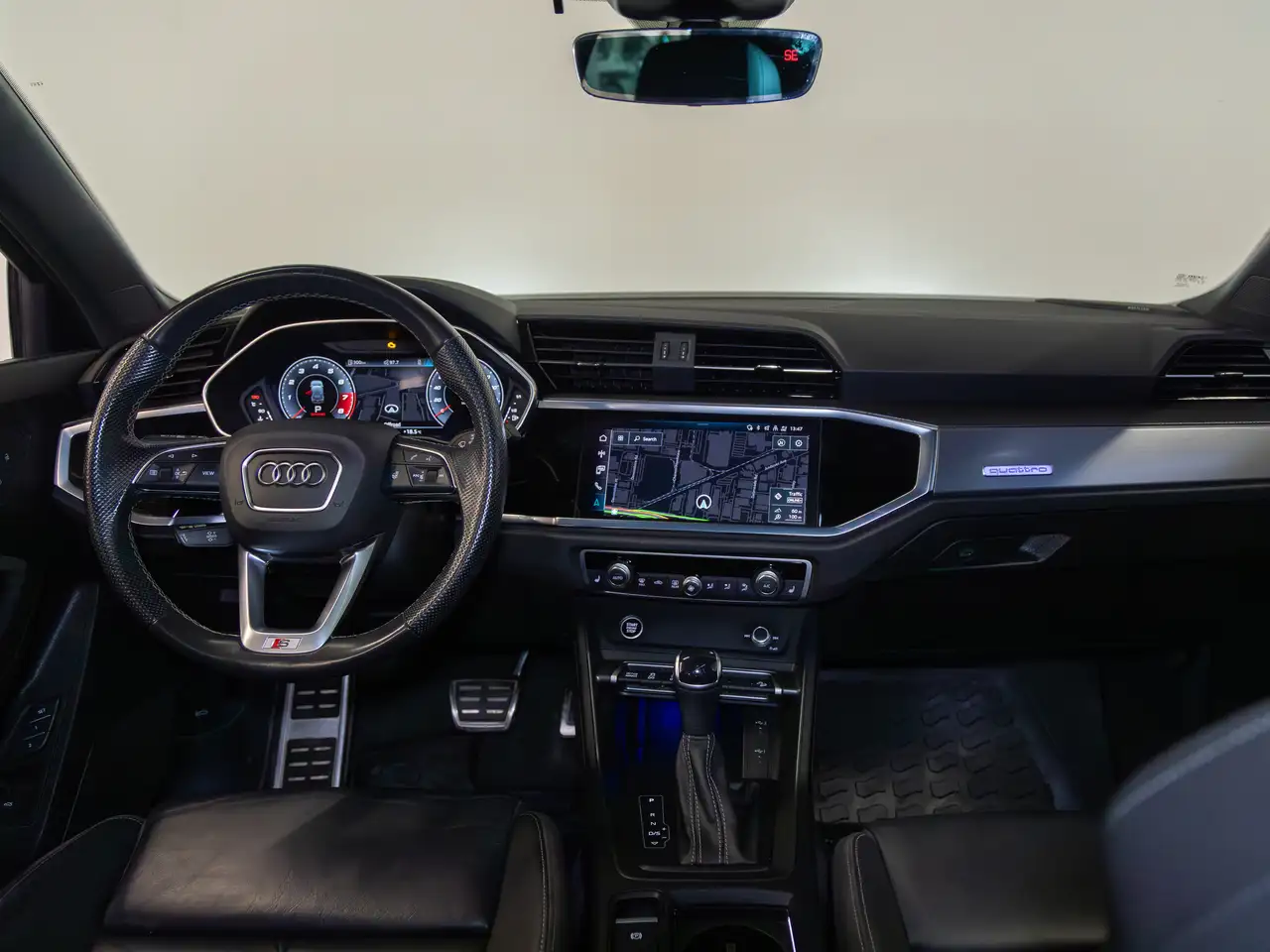 Audi Q3 снимка Audi Q3