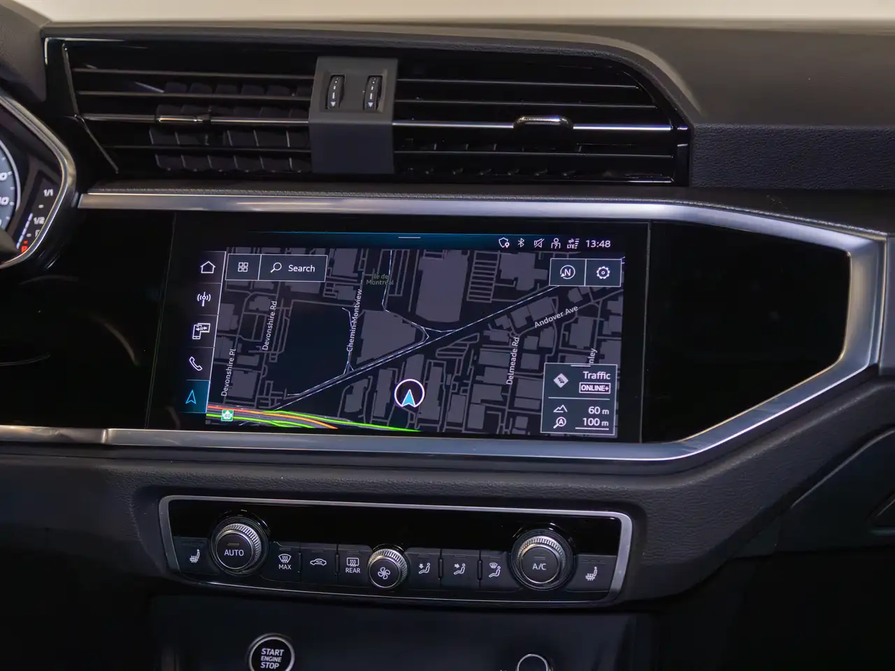 Audi Q3 снимка Audi Q3